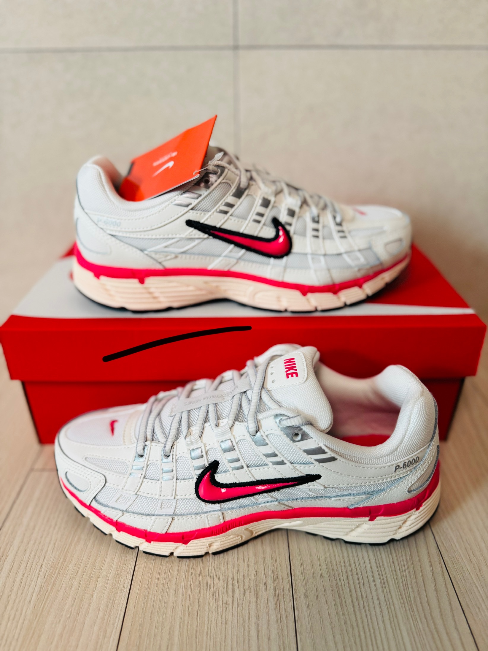 (W) Nike P-6000 Sail Black 착용 스타일 - 1