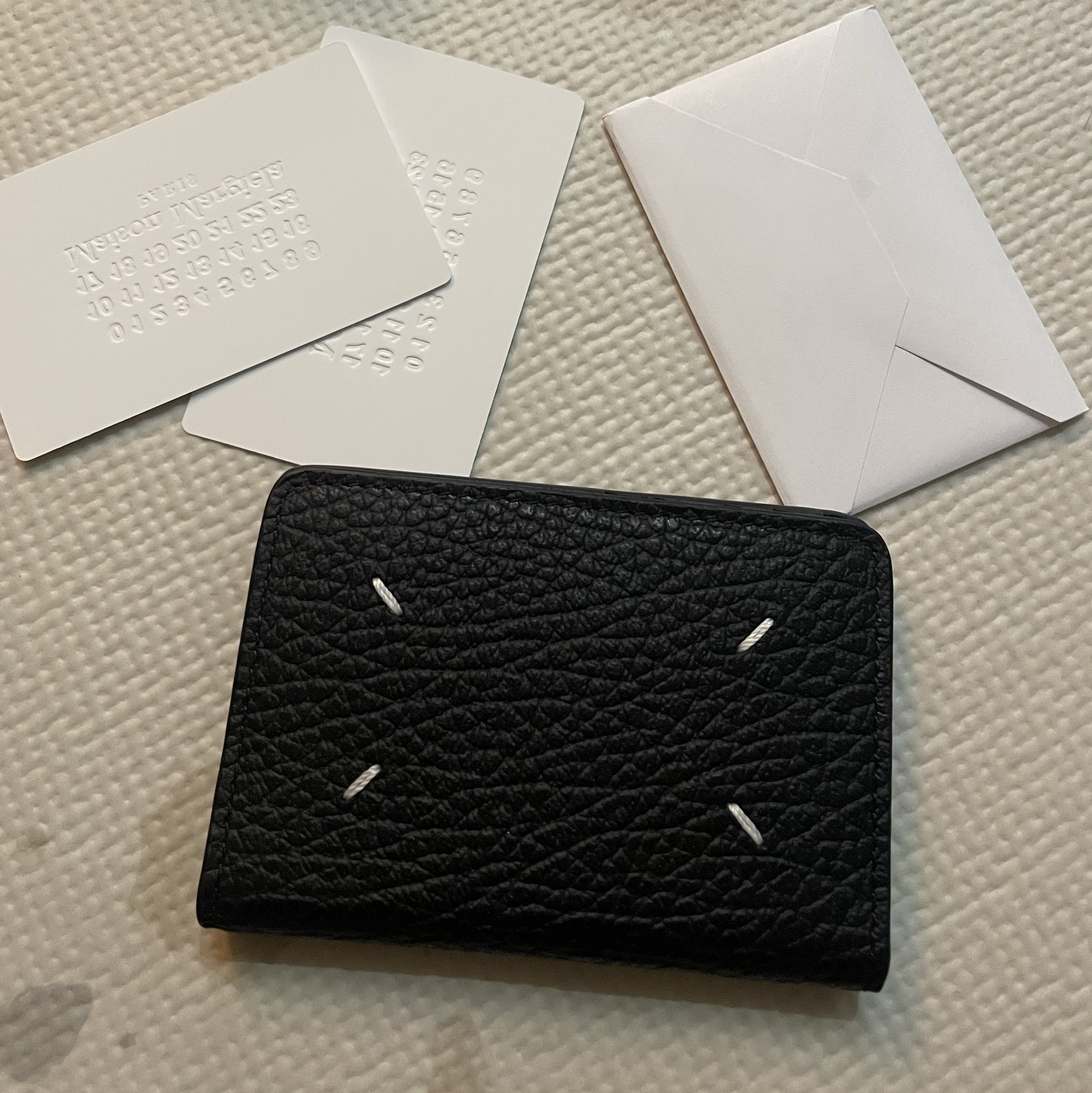 Maison Margiela Bovine Leather Card Holder Black 착용 스타일 - 1