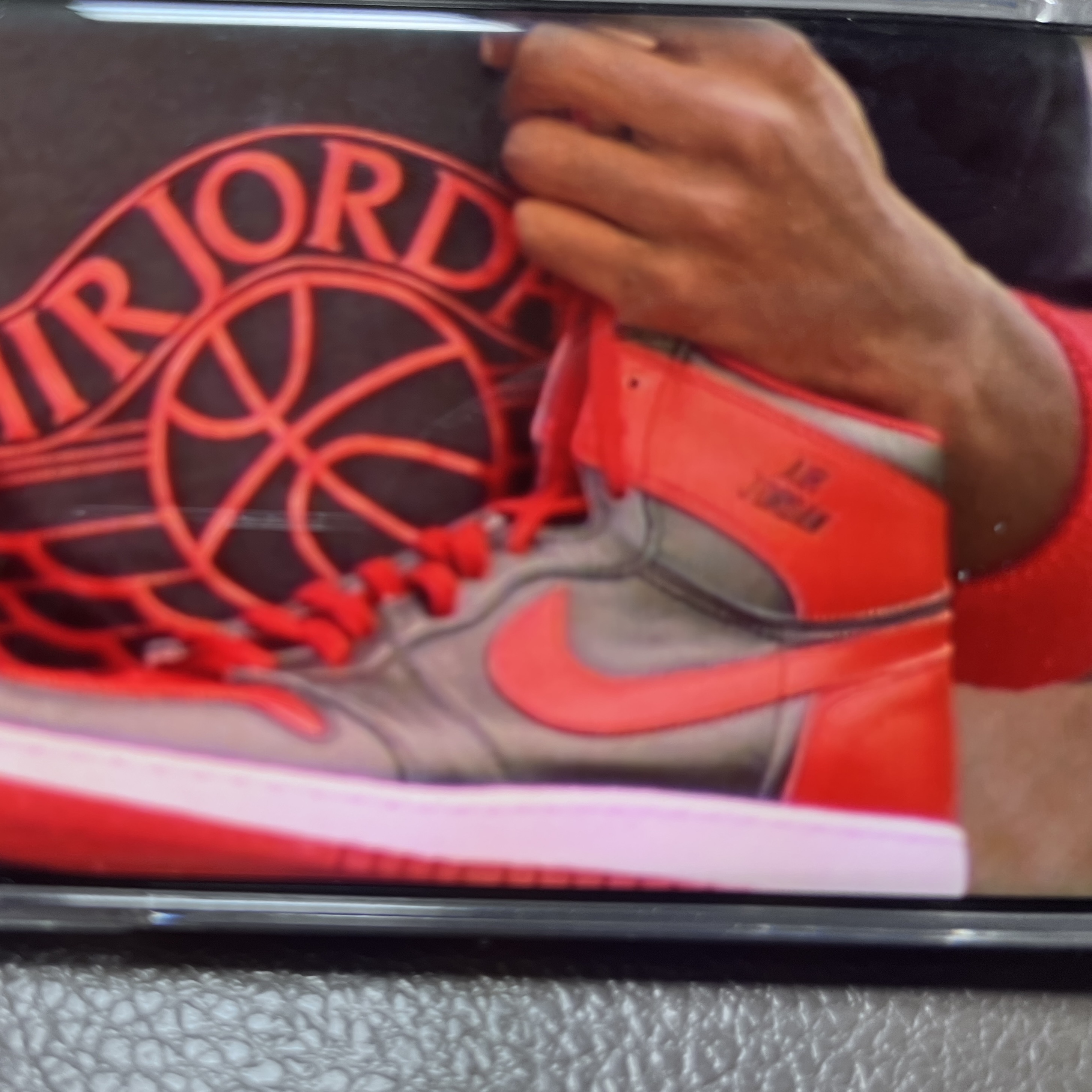 Jordan 1 High 85 Bred, Jordan 1 x Tune High 85 Bred (Special Package) 착용 스타일 - 3