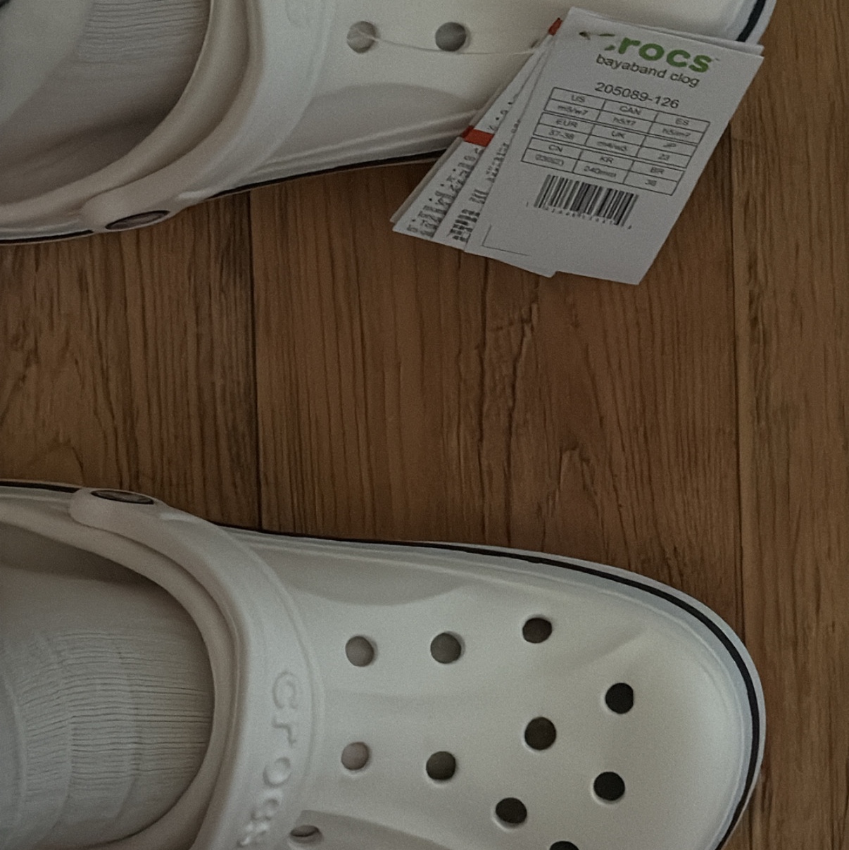 Crocs Bayaband Clog White Navy 착용 스타일