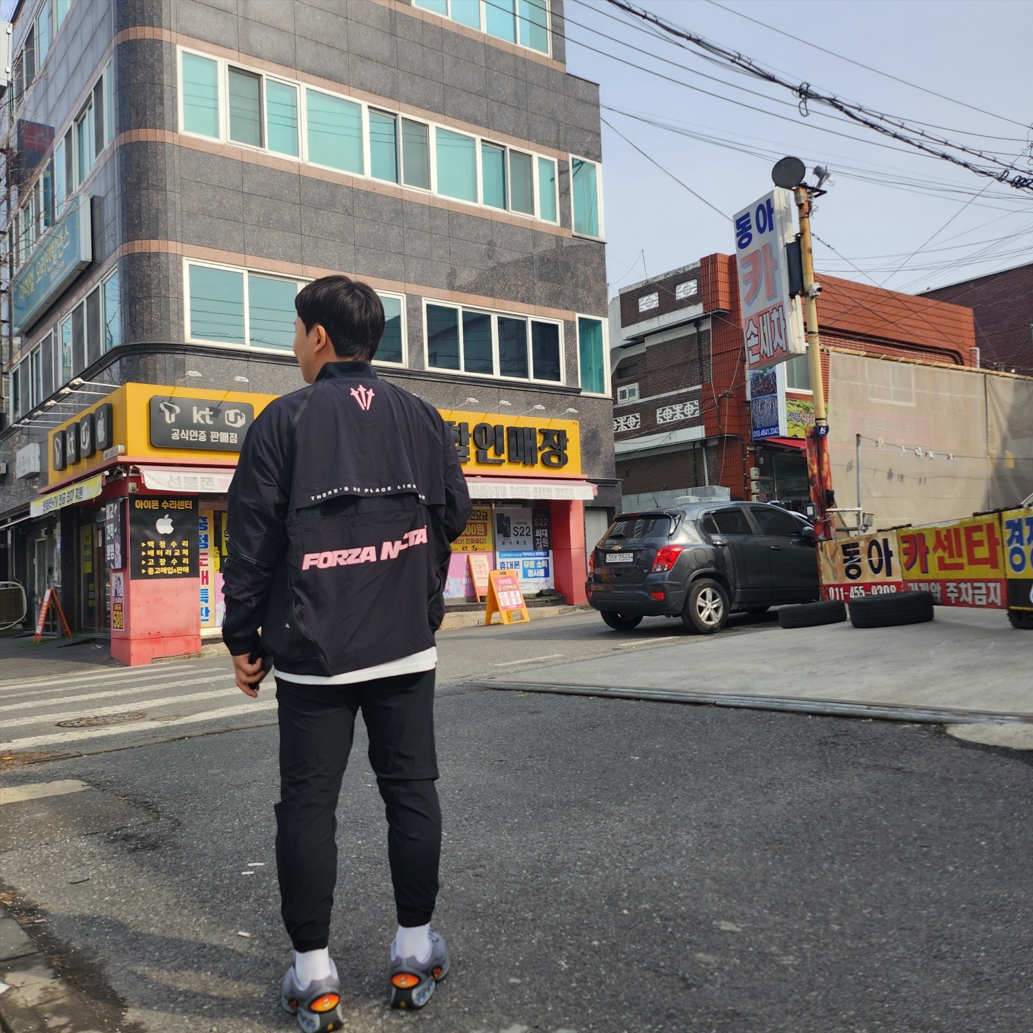 (W) Nike x Drake Nocta NRG LR L/S Crew Black (DV3631-010) 착용 스타일 - 2
