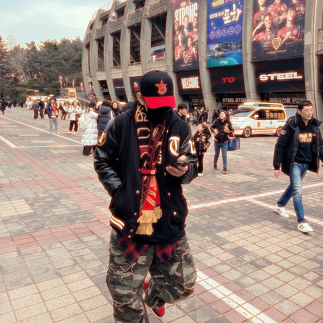 Jordan 1 x Tune High 85 Bred (Special Package) 착용 스타일 - 1