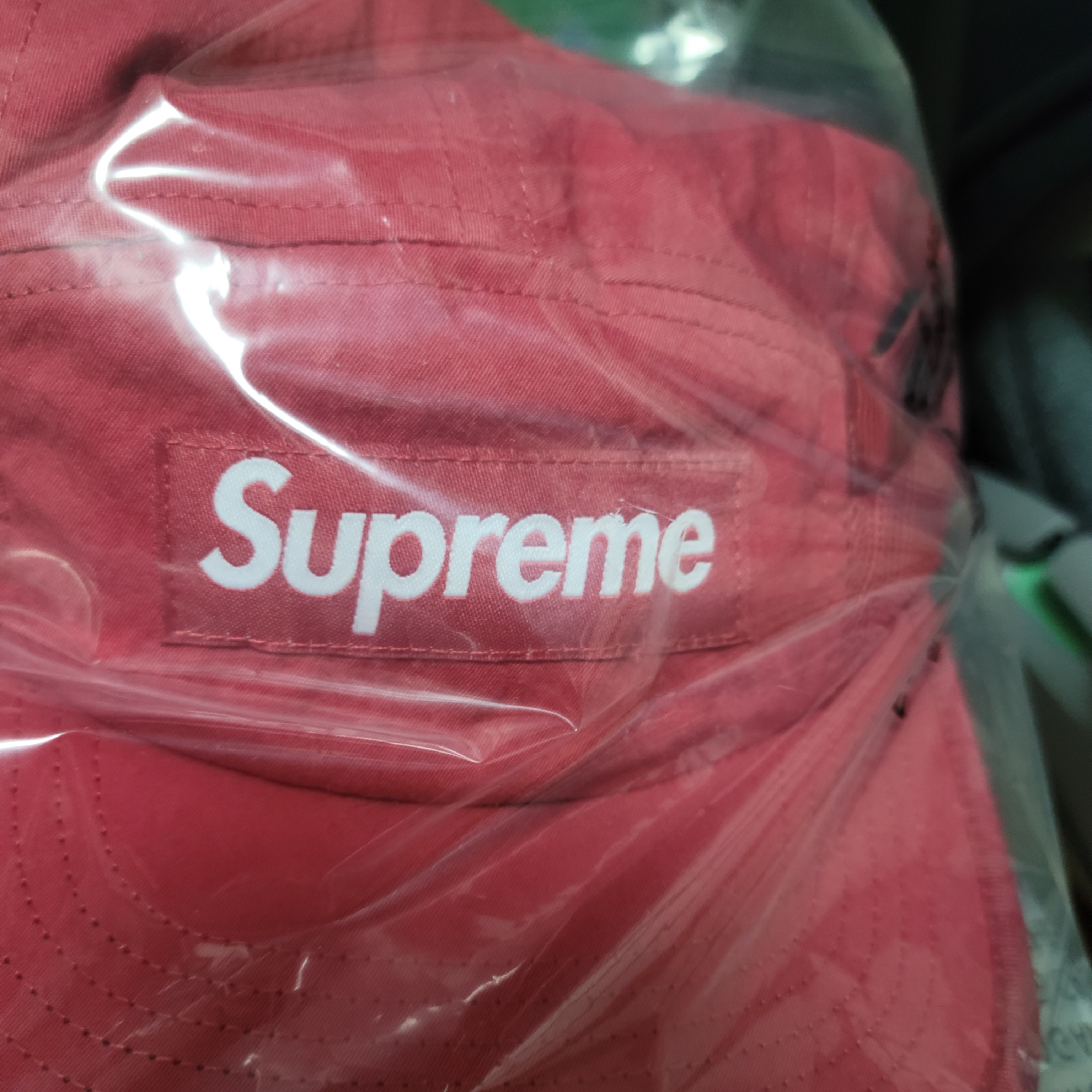 Supreme Mesh Pocket Camp Cap Red - 24FW 착용 스타일