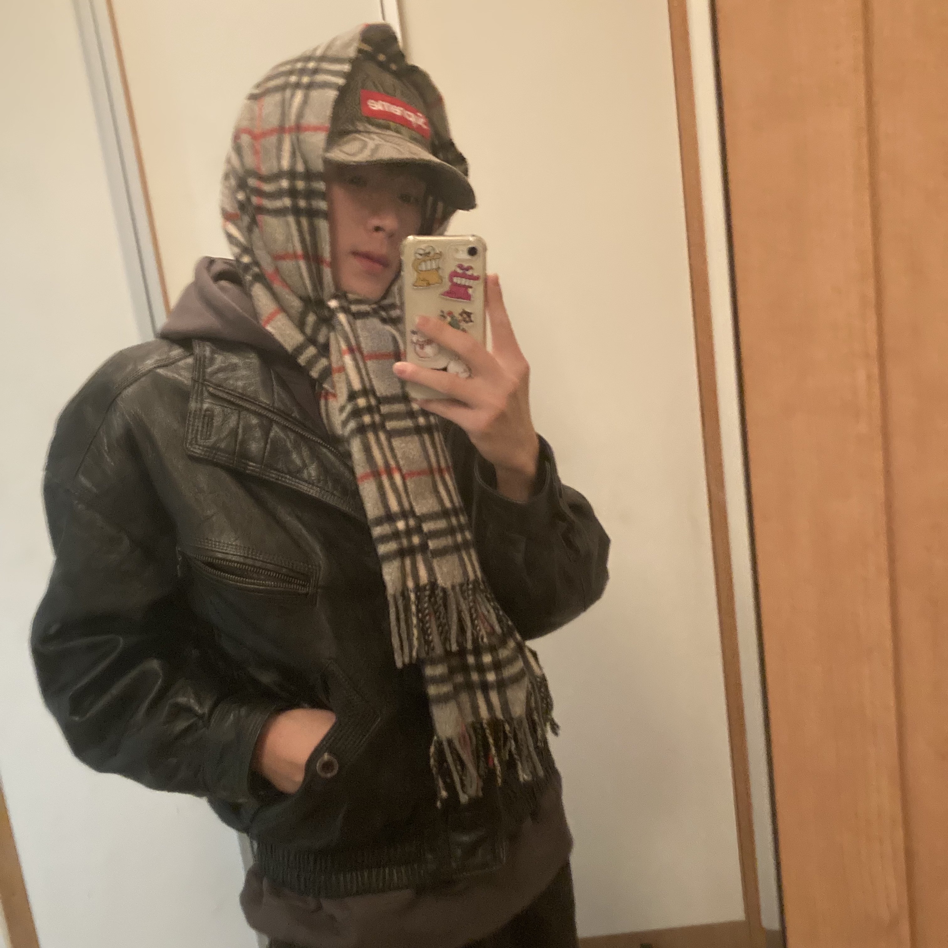 Supreme Washed Chino Twill Camp Cap Snake - 24SS, Burberry Reversible Check Cashmerer Muffler Beige 착용 스타일 - 2