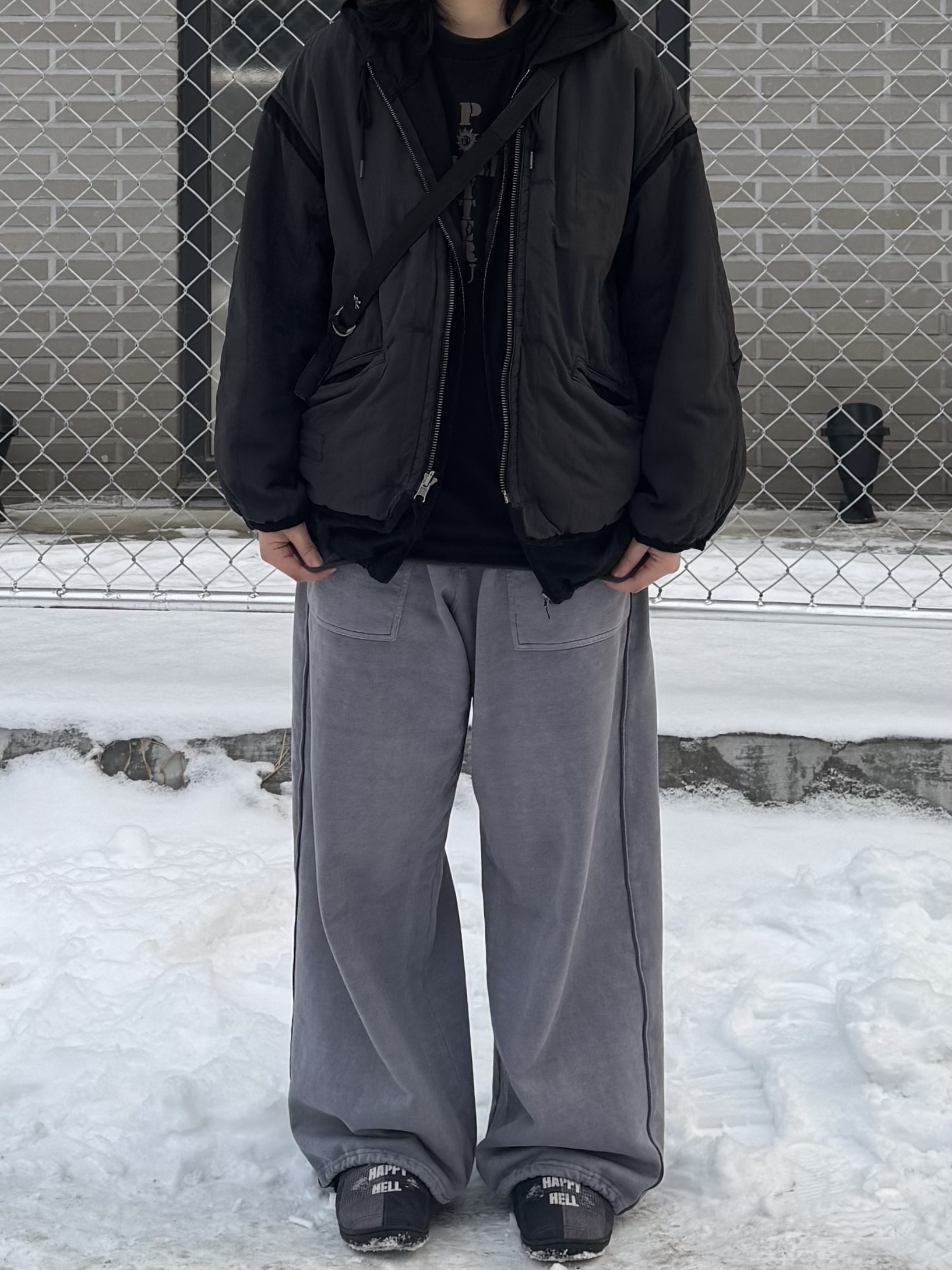 Polyteru Reversible Liner Jacket Black + Charcoal, Polyteru Calf Bag Black Lambskin 착용 스타일 - 2
