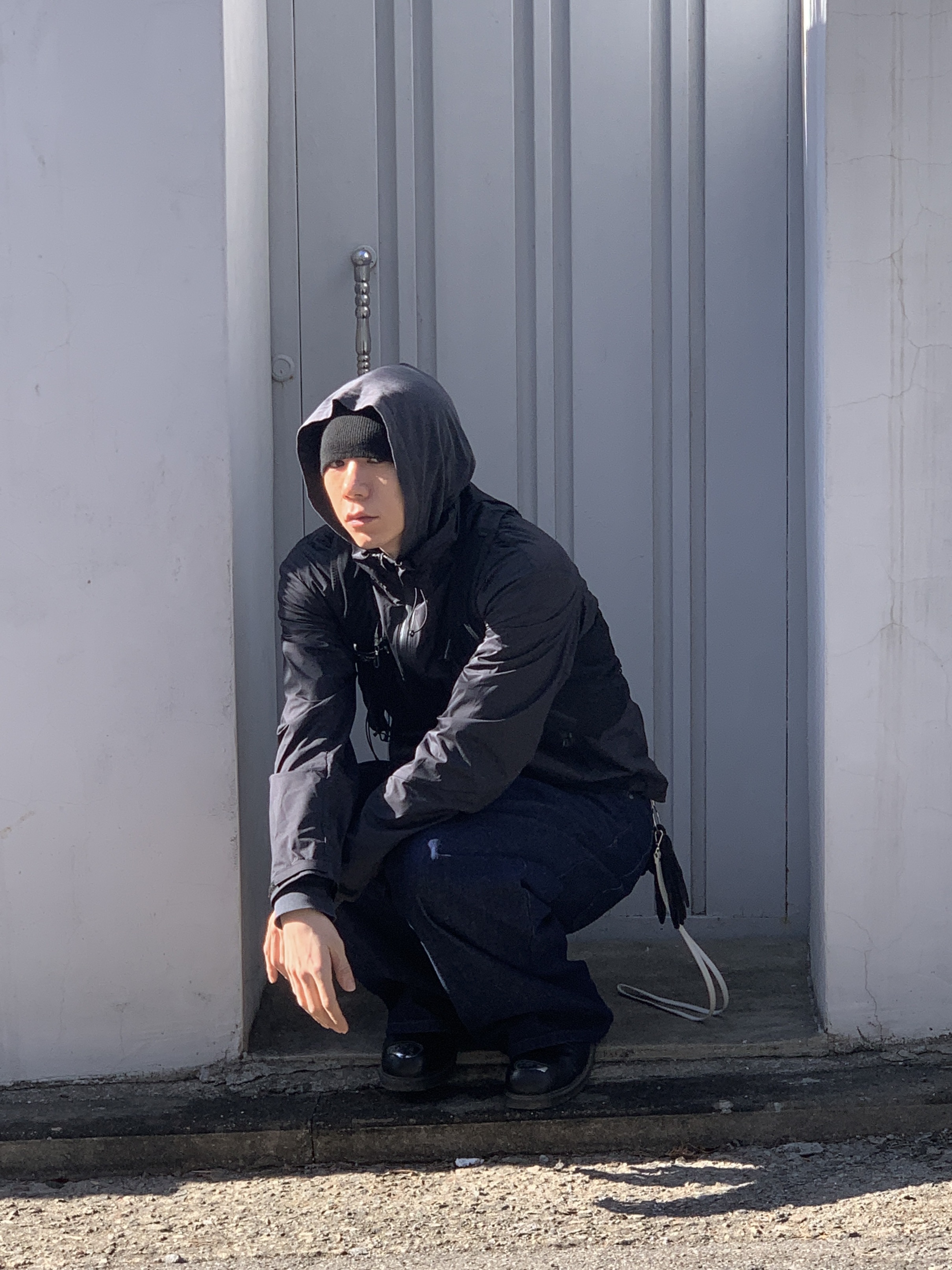 Stussy Basic Skullcap Beanie Black, Salomon x MM6 Maison Margiela Gilet Black 착용 스타일 - 6