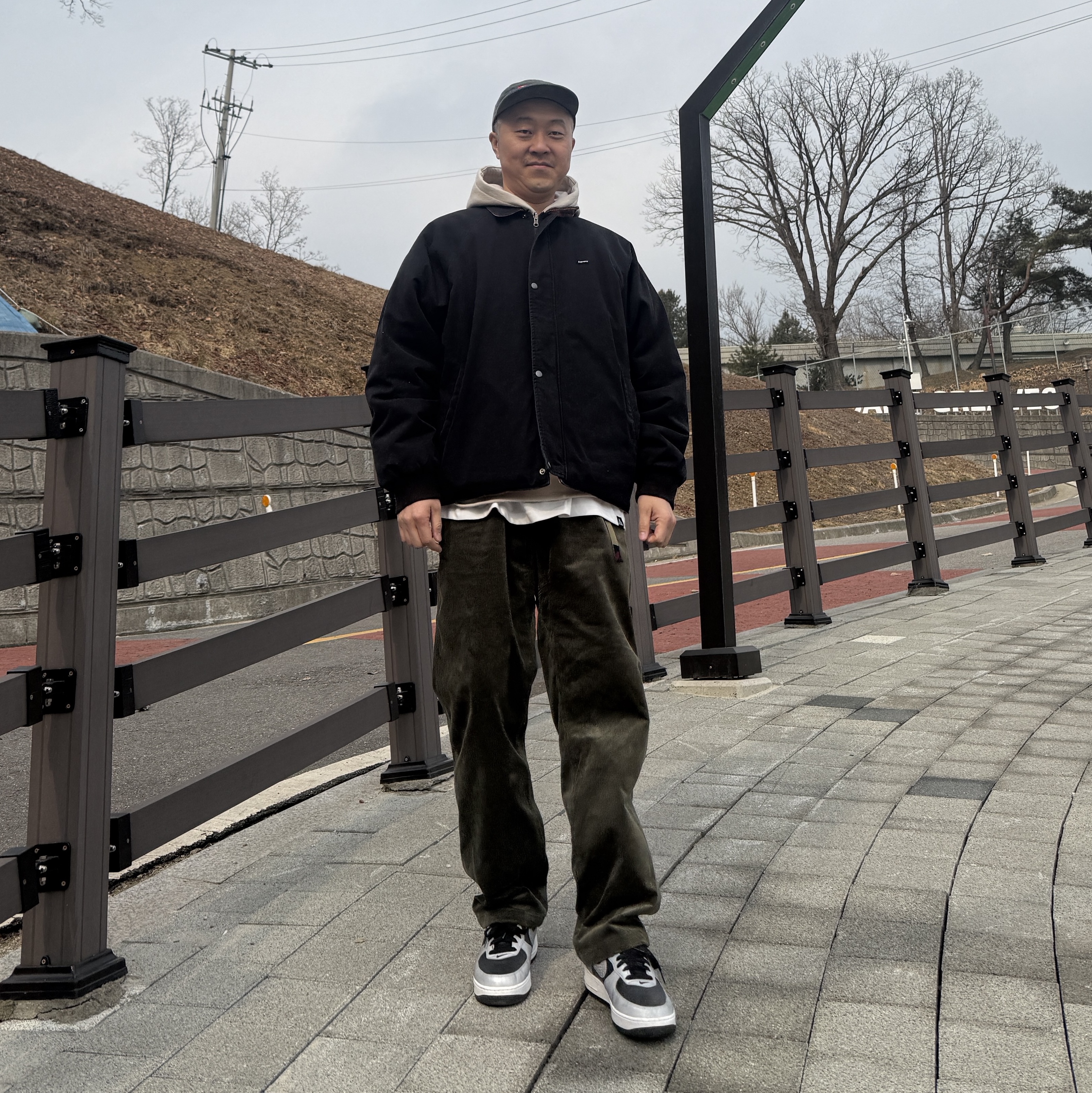 Supreme Realtree Reversible Quilted Work Jacket Black - 24SS, Nike Air Force 1 B Silver Snake 착용 스타일 - 1