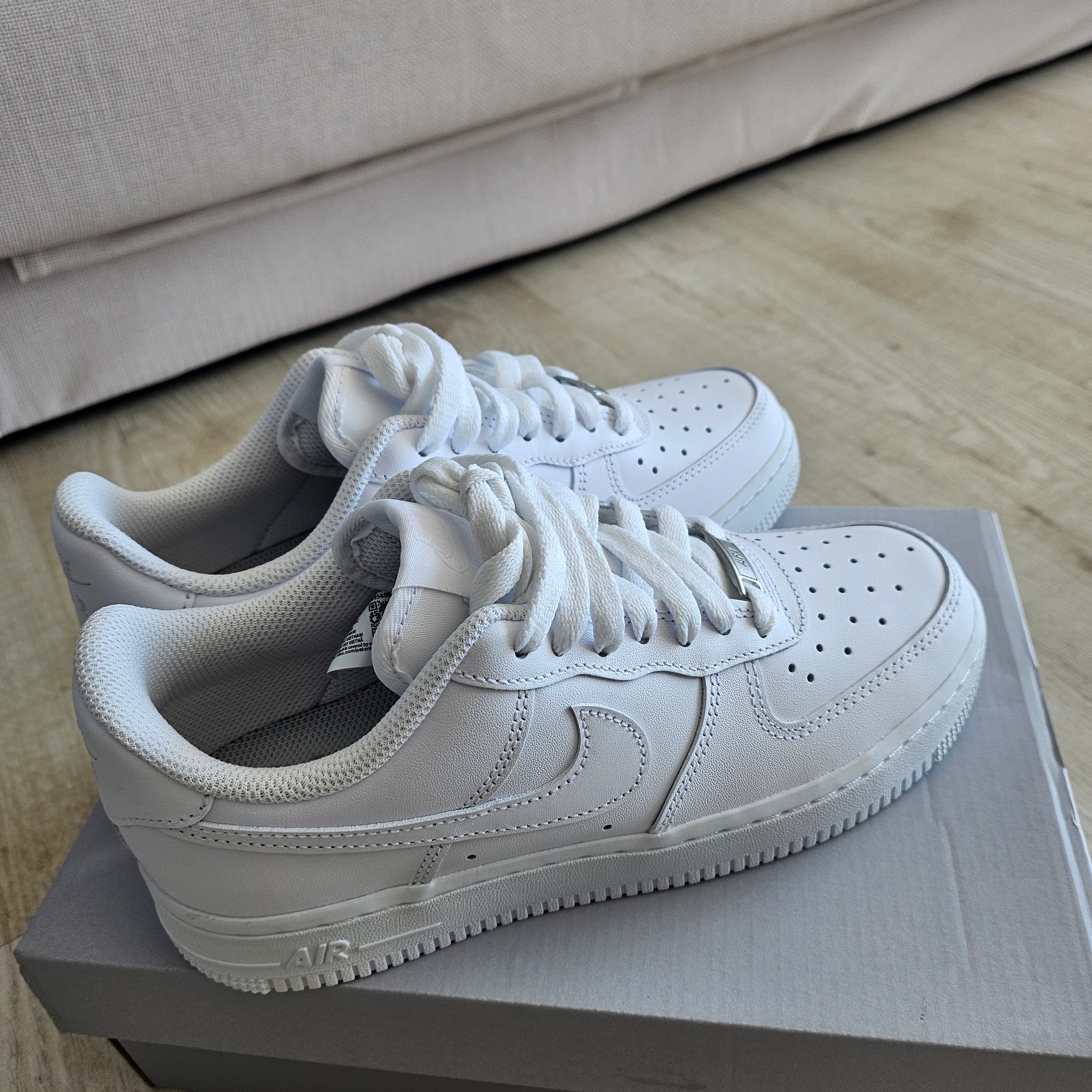(W) Nike Air Force 1 '07 Low White 착용 스타일