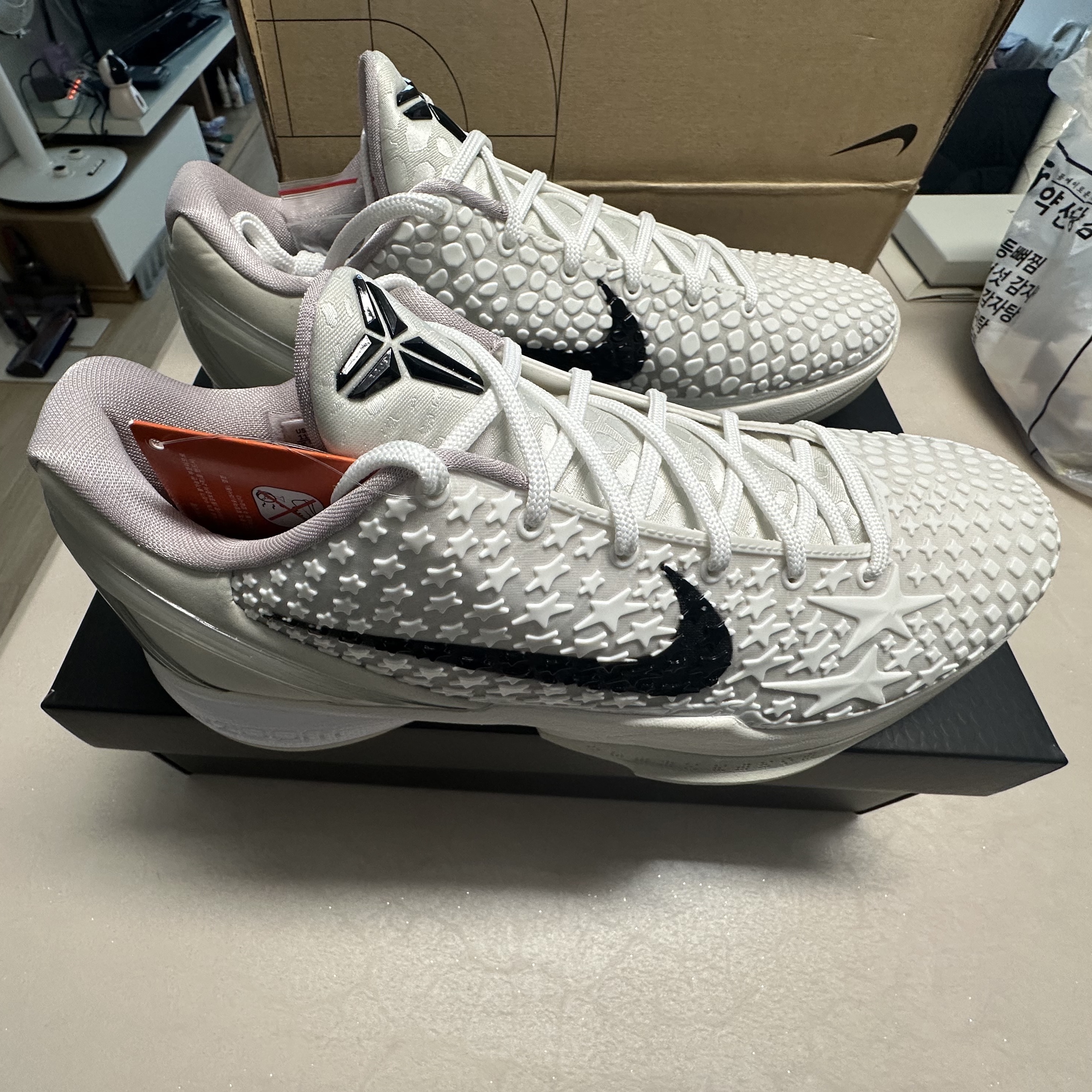 Nike Kobe 6 Protro Sail 착용 스타일 - 3