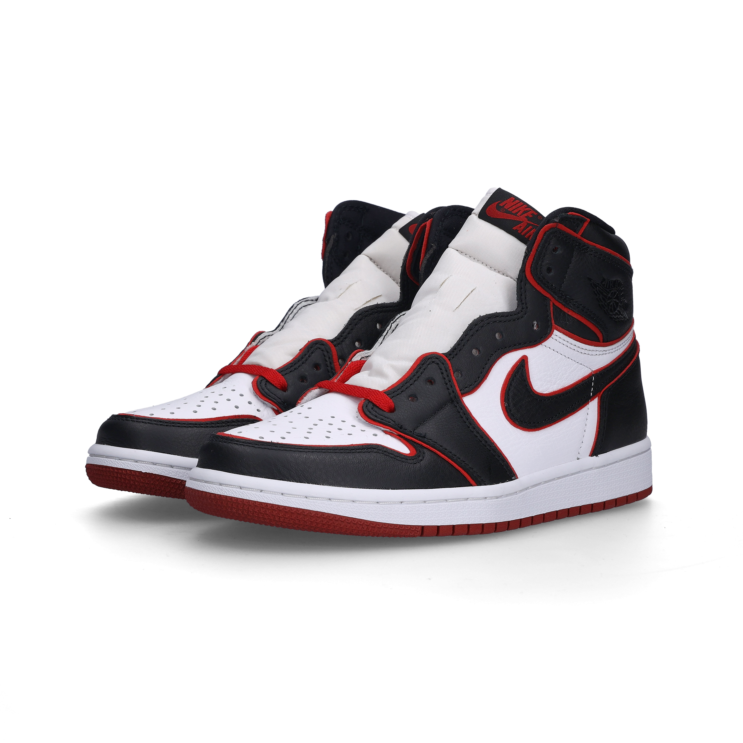 Jordan 1 Retro High OG Bloodline