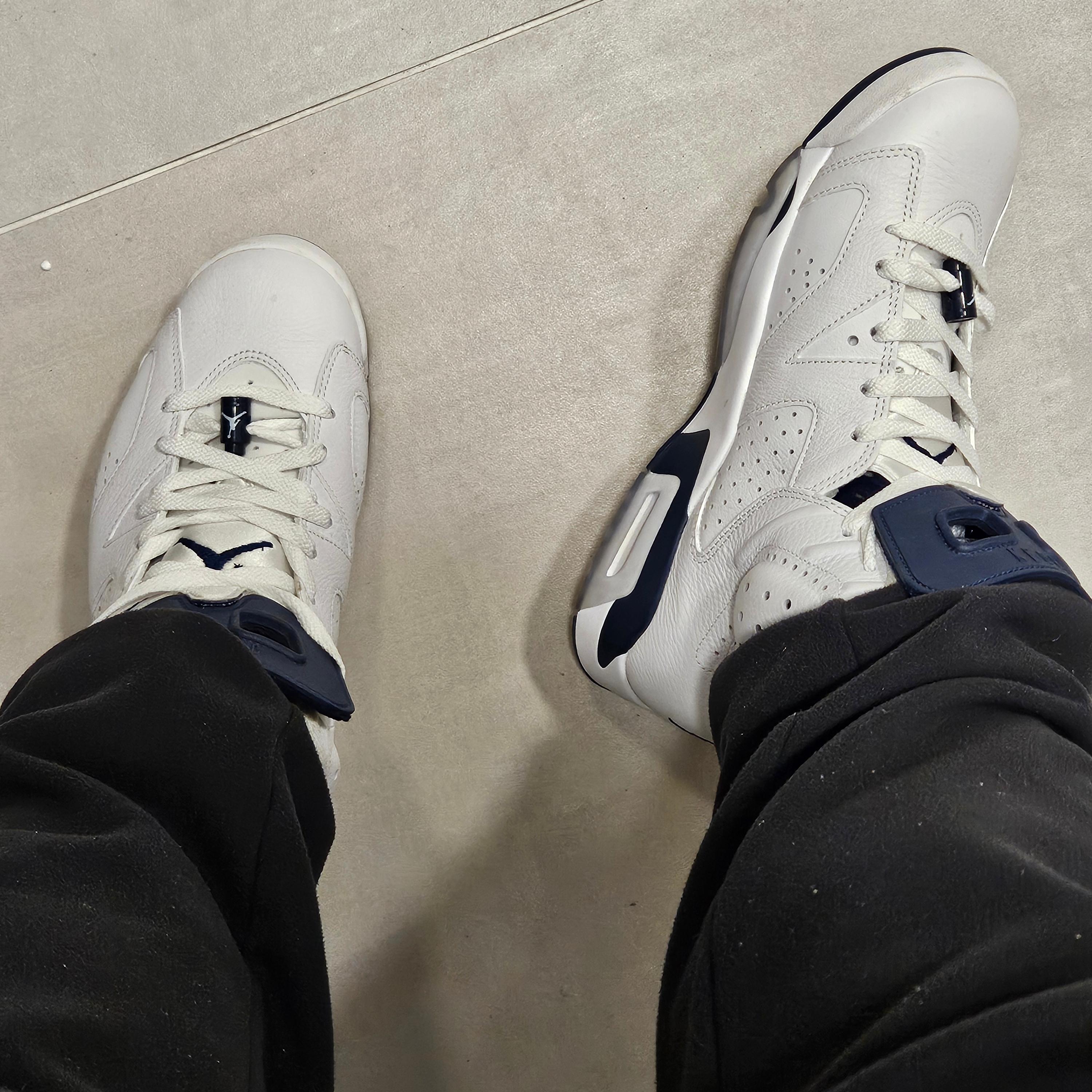 Jordan 6 Retro Midnight Navy 착용 스타일