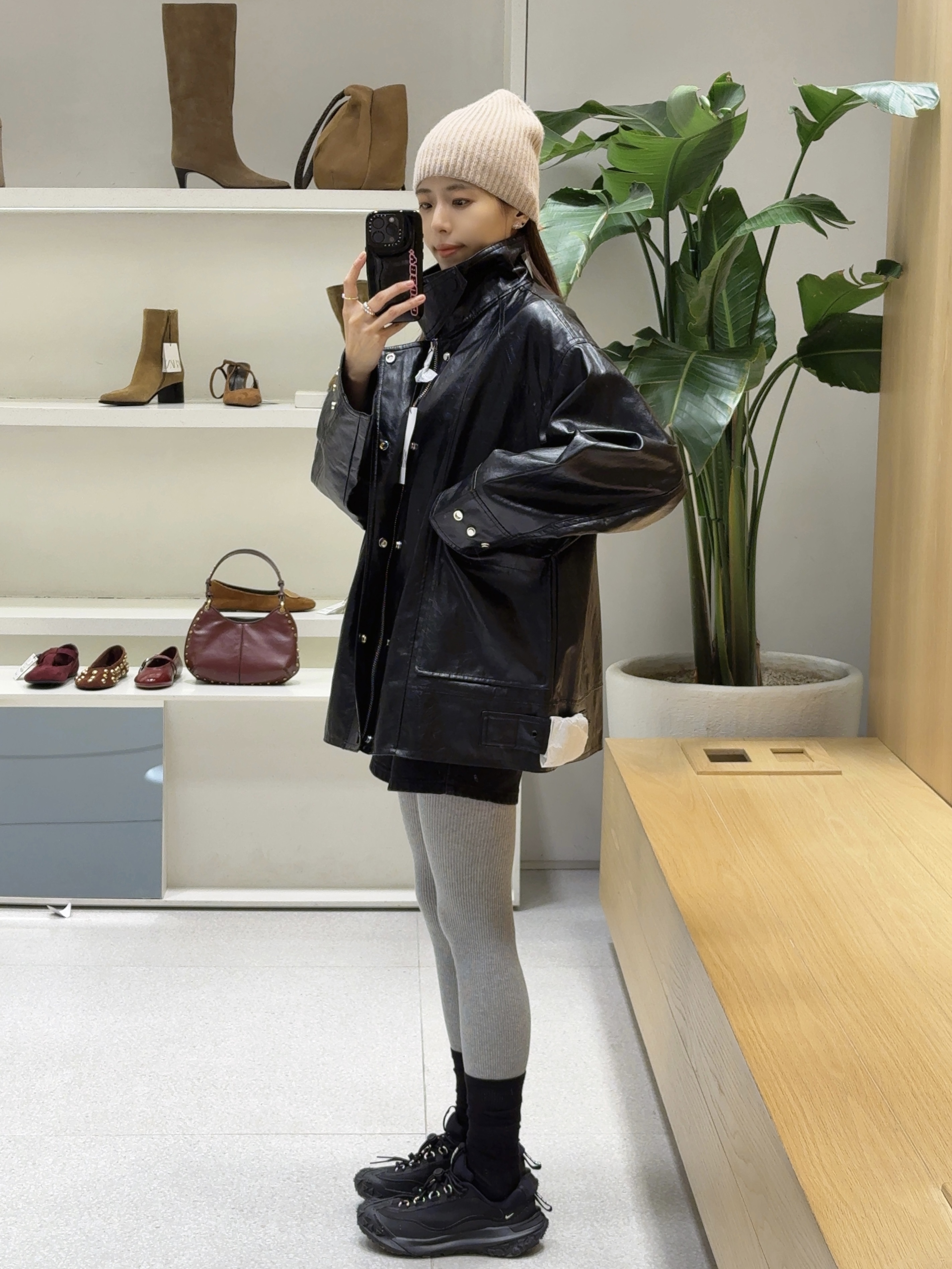 Nike x Comme des Garcons Homme Plus ACG Mountain Fly 2 Low Black, NOMANUAL Penon Wind Shell Black 착용 스타일 - 1