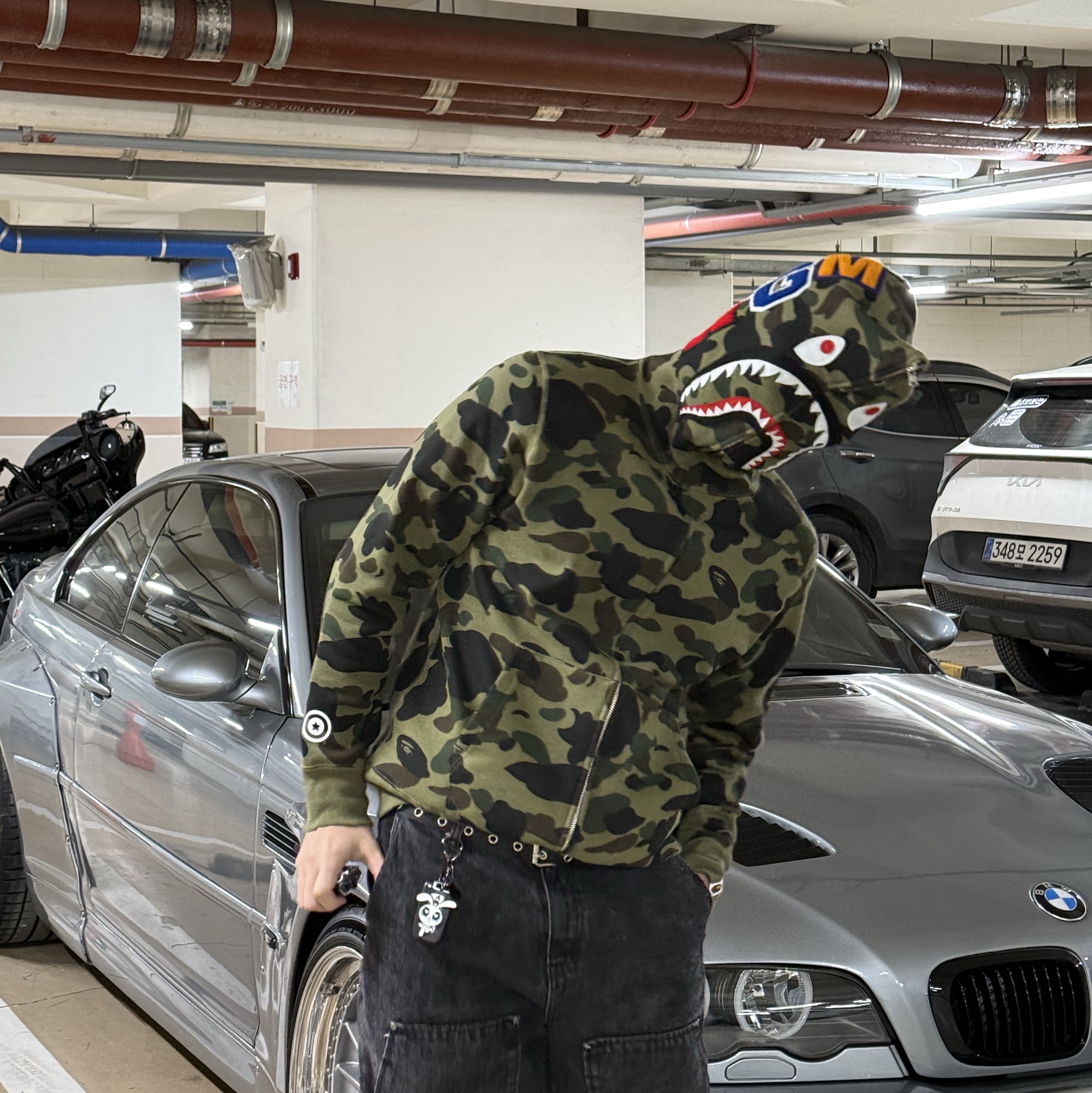 BAPE 1st Camo Shark Full Zip Hoodie Army Green, NewJeans x The Powerpuff Girls Metal Keyring Bunny 착용 스타일 - 3
