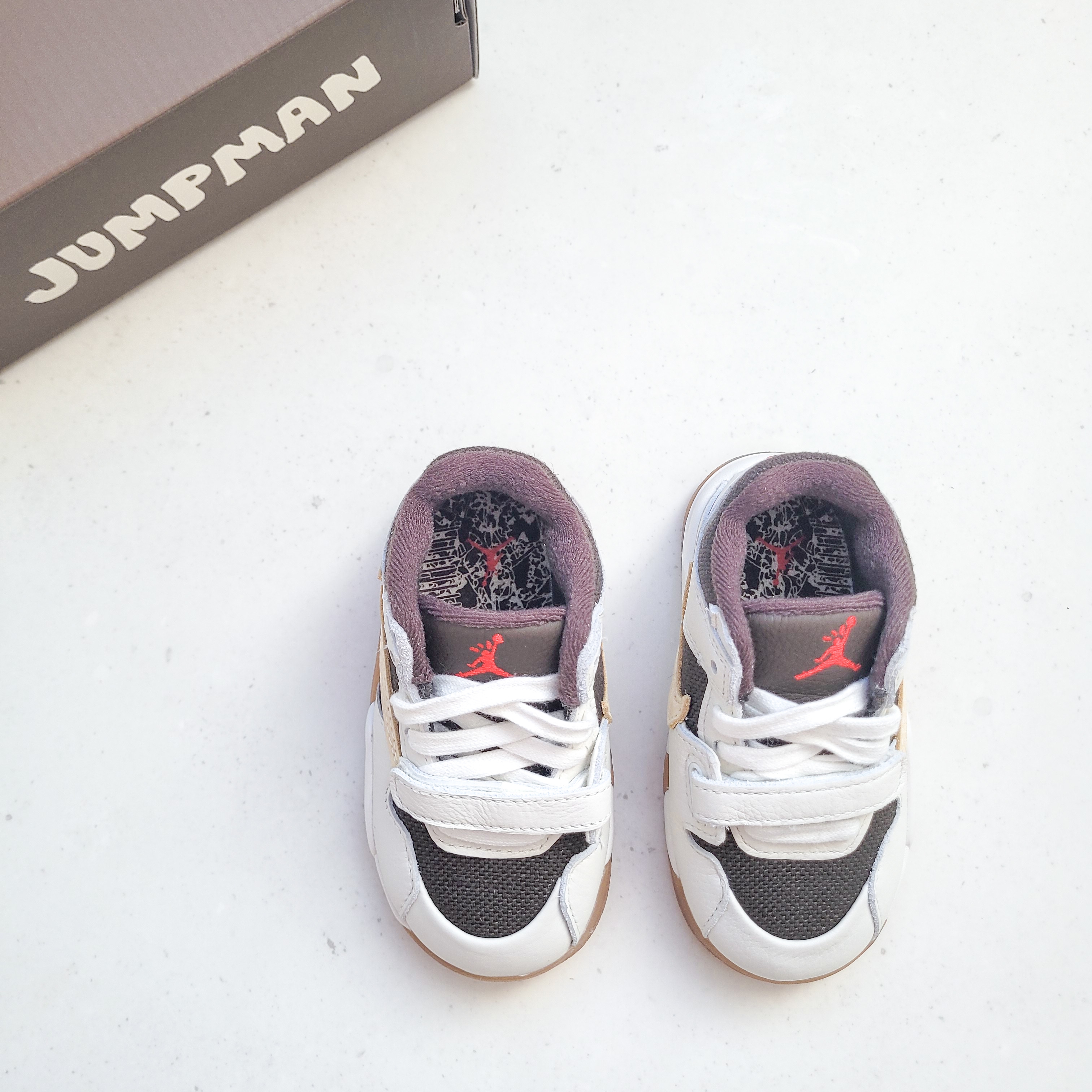 (TD) Jordan x Travis Scott Jumpman Jack TR Sail and Dark Mocha 착용 스타일 - 8