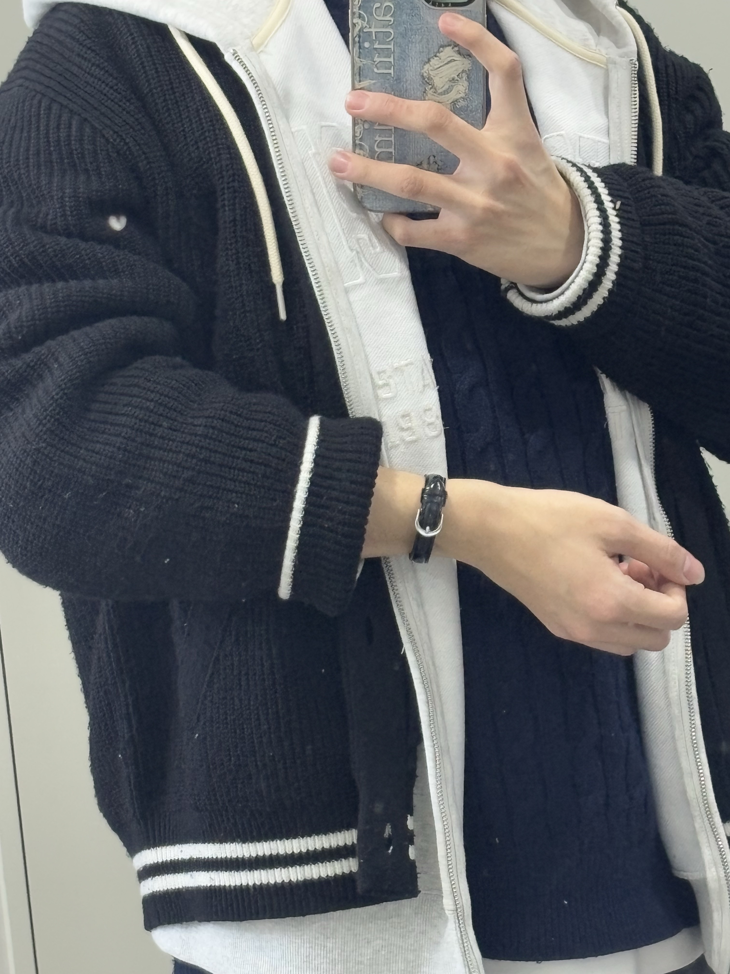Casio LTP-V007L-1B 착용 스타일 - 2