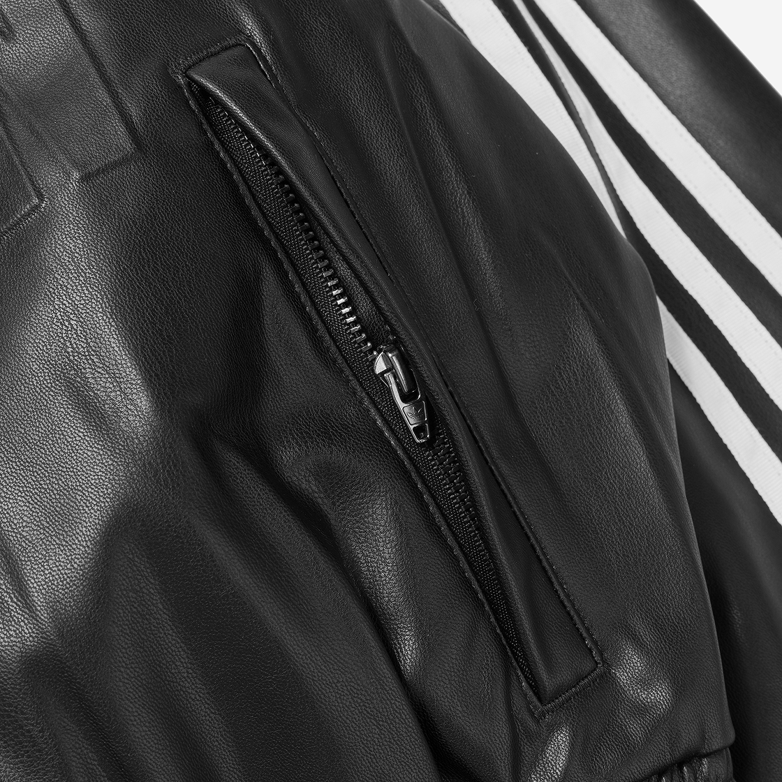 (W) 아디다스 아딜레늄 시즌 2 바이커 자켓 젠더 뉴트럴 블랙 - US 사이즈((W) Adidas Adilenium Season 2 Biker Jacket Gender Neutral Black - US Sizing) - 4