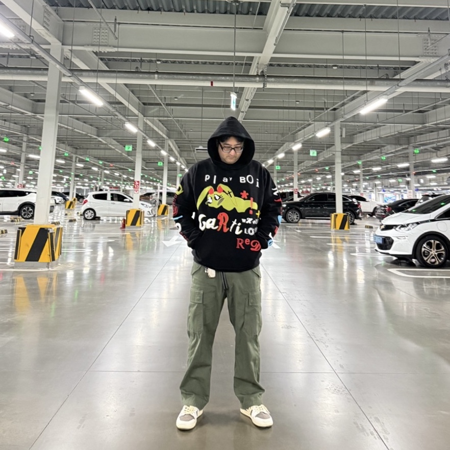 Gentle Monster x Maison Margiela MM114 Black Clear 착용 스타일 - 1