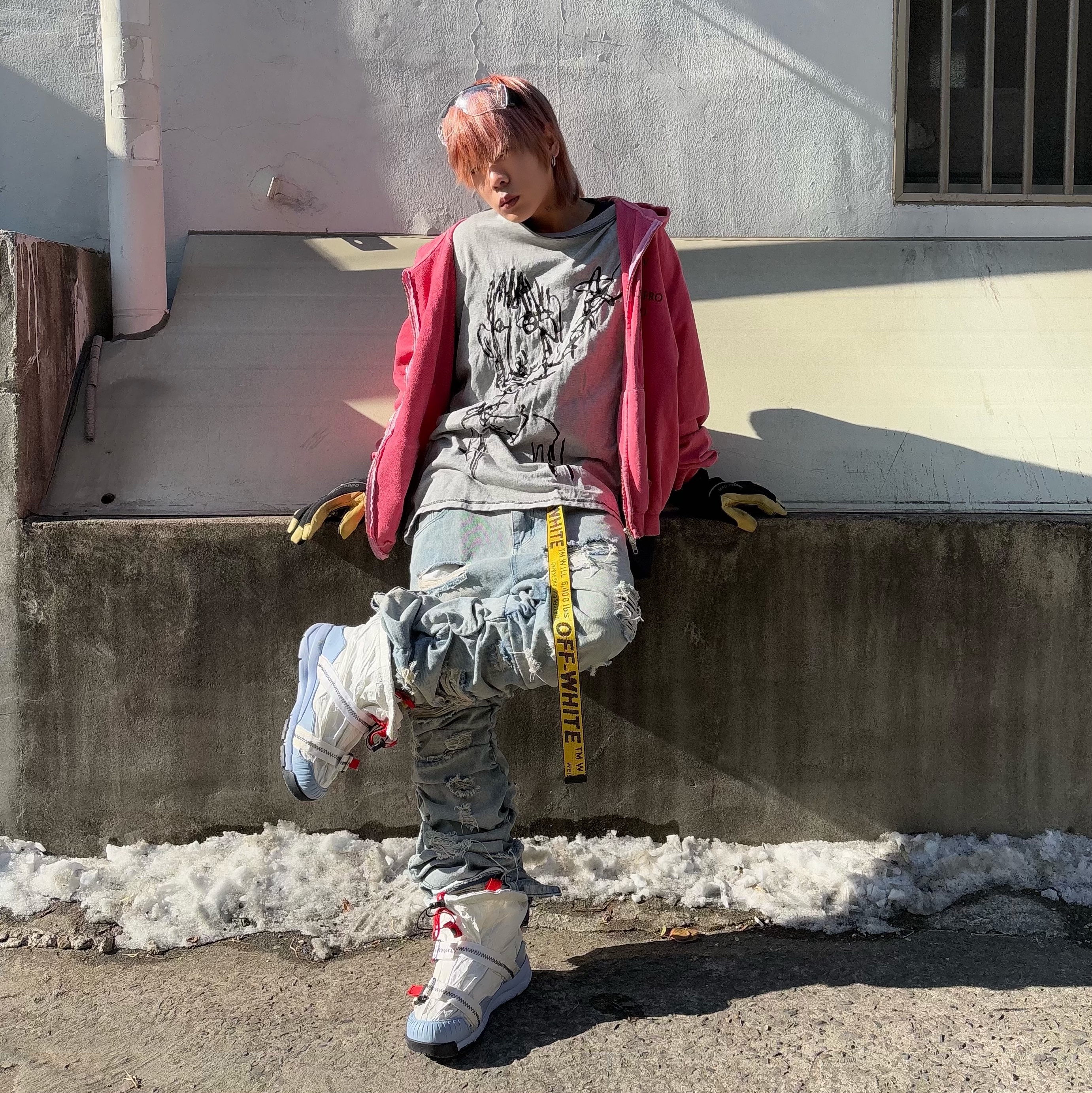 Off-White Carryover Industrial Belt Yellow, Nike x Tom Sachs Mars Yard Overshoe 3.0 착용 스타일 - 1