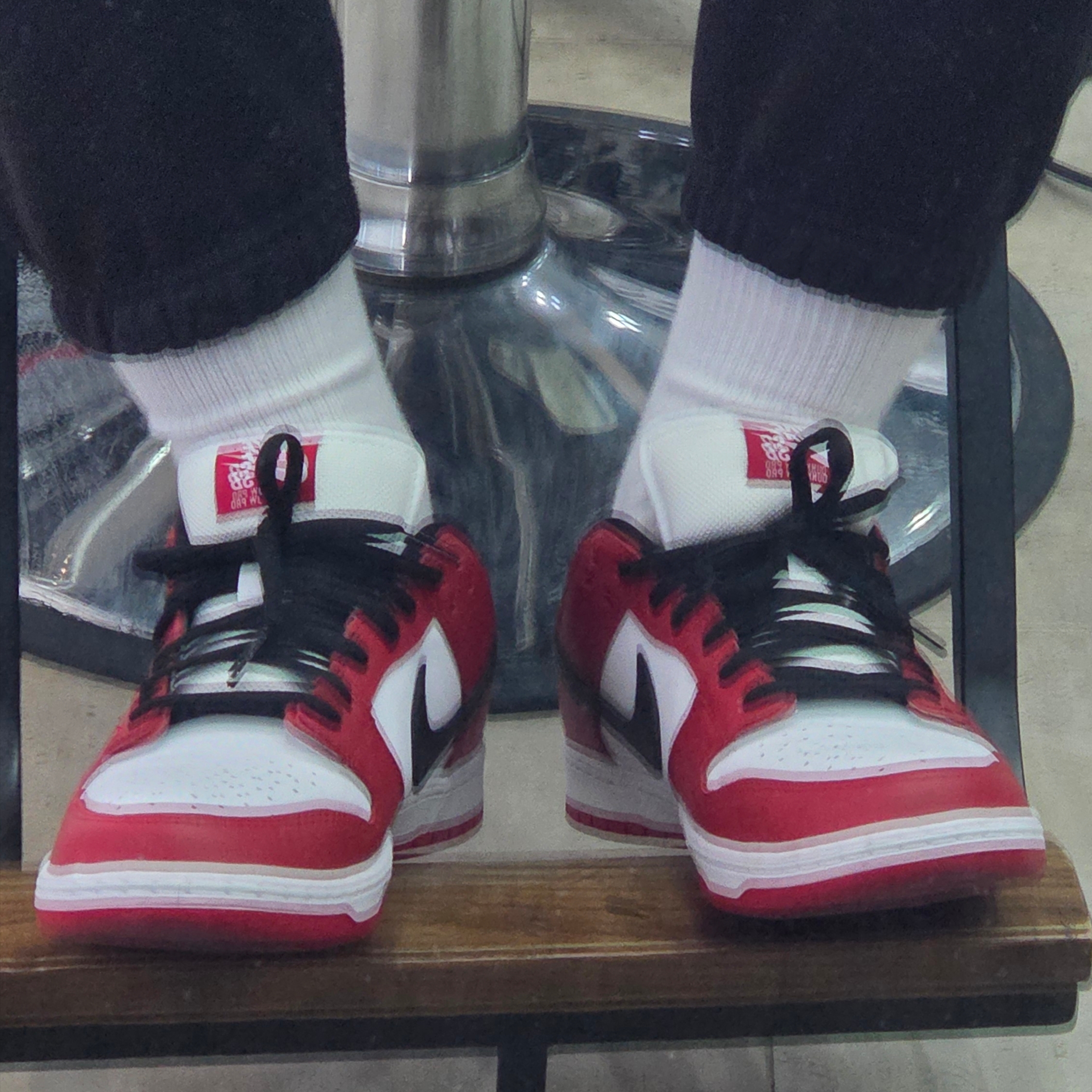 Nike SB Dunk Low Pro Chicago 착용 스타일