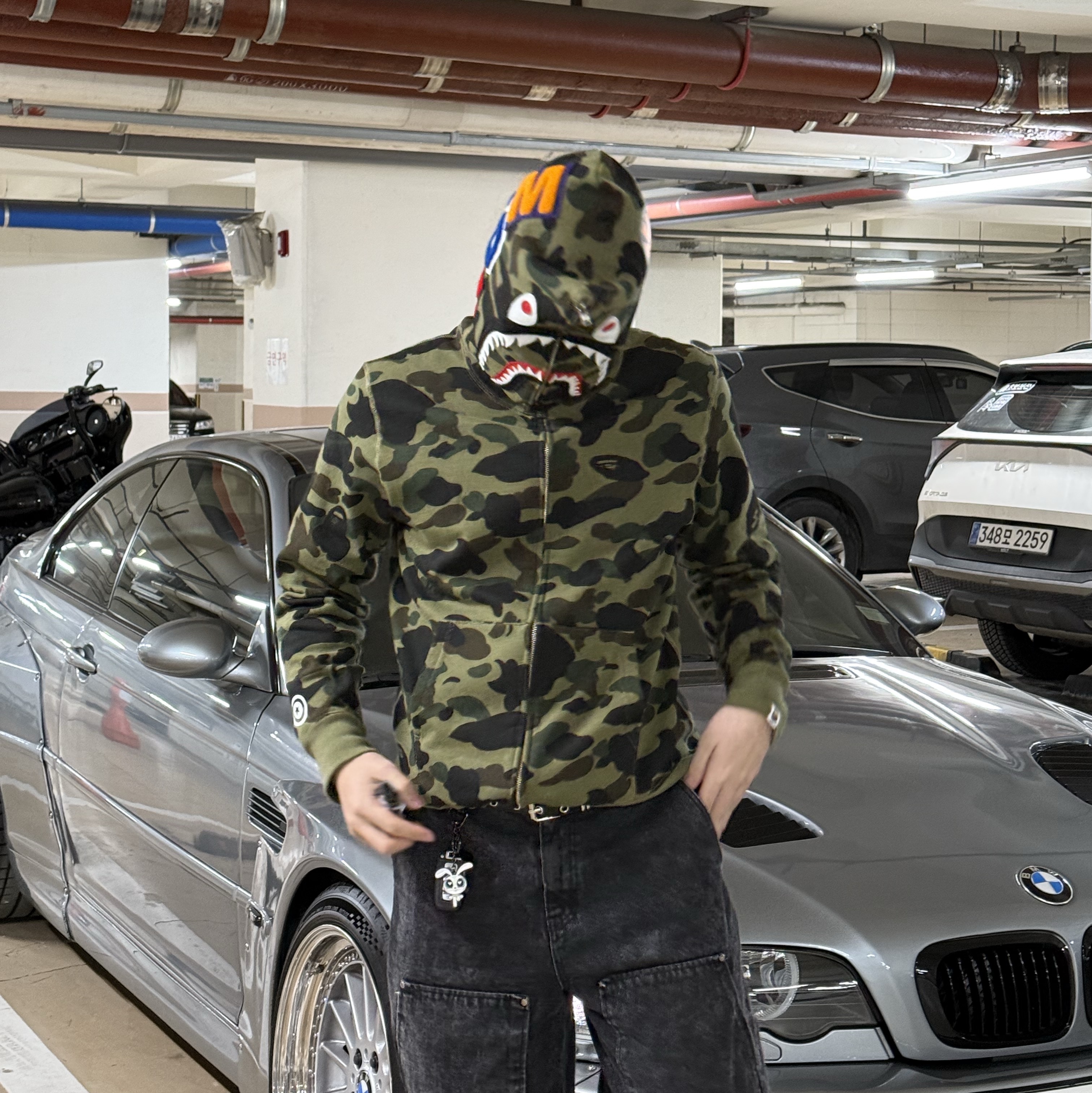 BAPE 1st Camo Shark Full Zip Hoodie Army Green, NewJeans x The Powerpuff Girls Metal Keyring Bunny 착용 스타일 - 2
