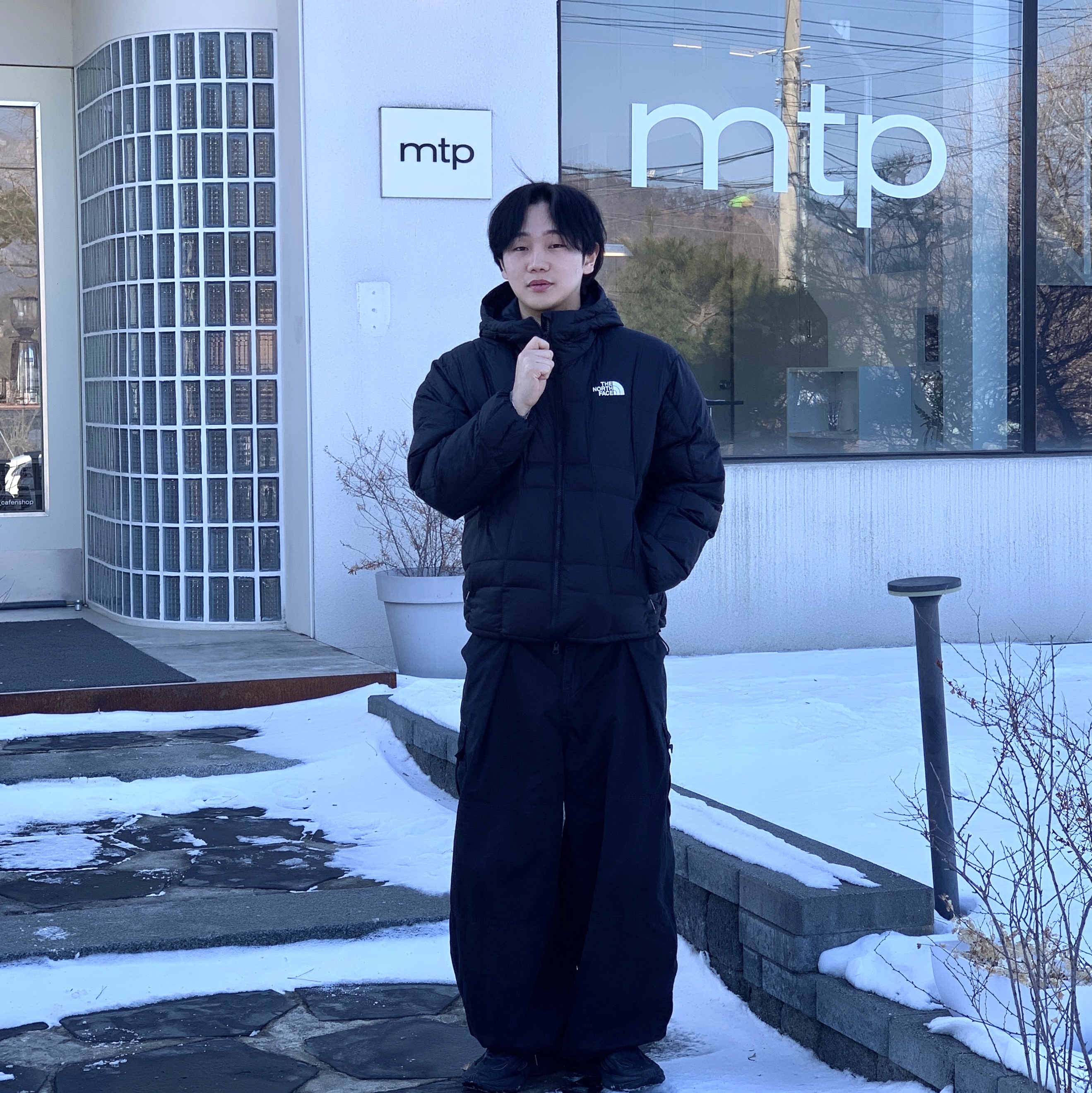 The North Face White Label Wave LT On Ball Jacket Black 착용 스타일 - 1