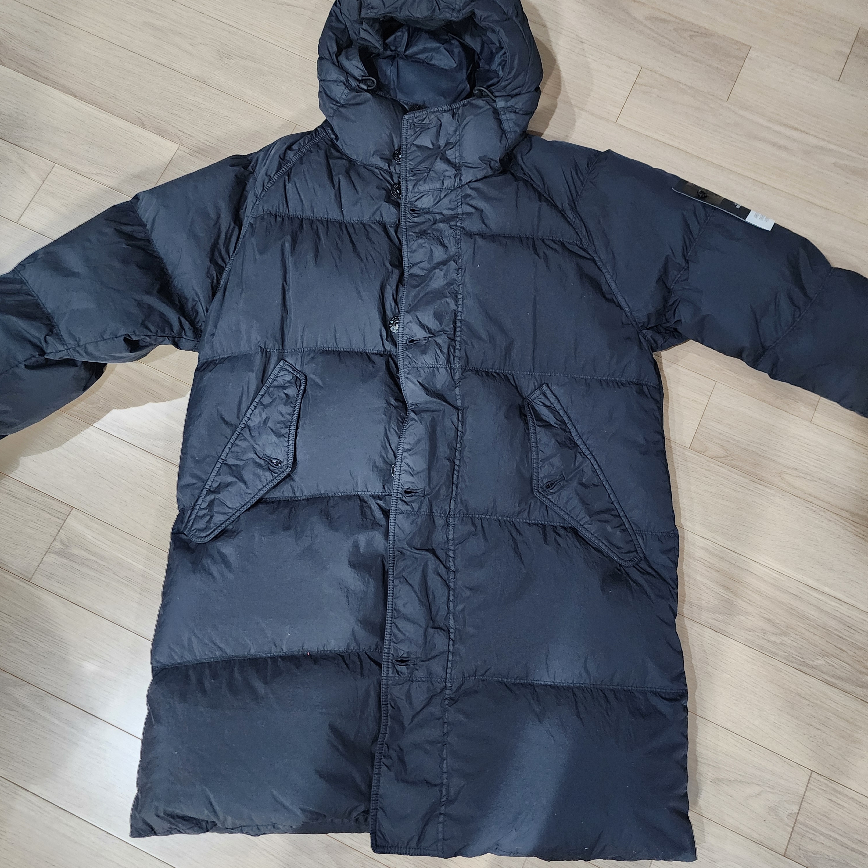 Stone Island 70123 Crinkle Reps R-NY Wind Resistant Down Parka Black - 24FW 착용 스타일