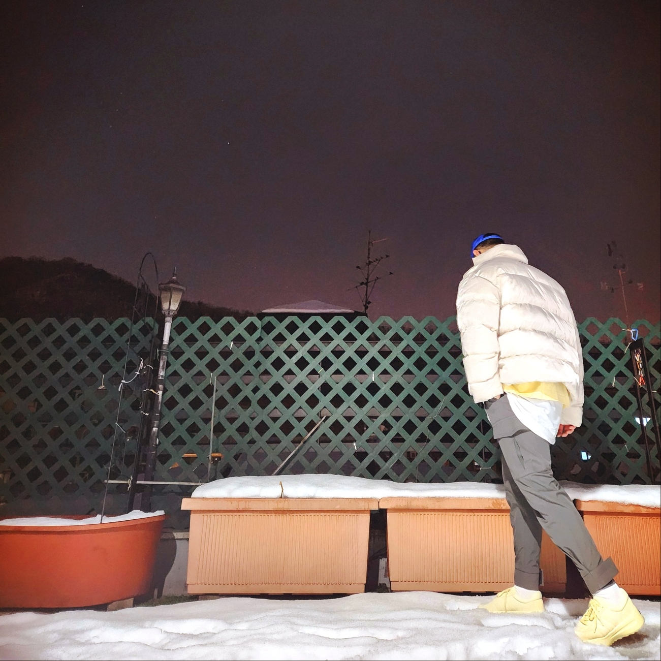 Essentials SS T-Shirt Garden Yellow - 24SS, Adidas x Fear of God Athletics Los Angeles Pale Yellow 착용 스타일 - 2