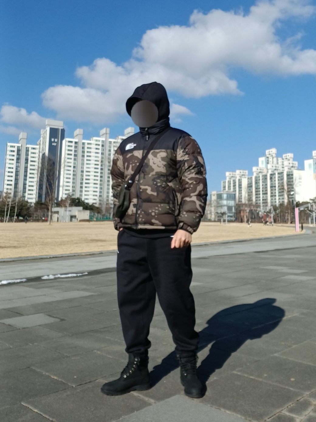 (W) Nike NRG Solo Swoosh Fleece Pants Black White - Asia, Stussy Canvas Side Pouch Washed Black 착용 스타일 - 1