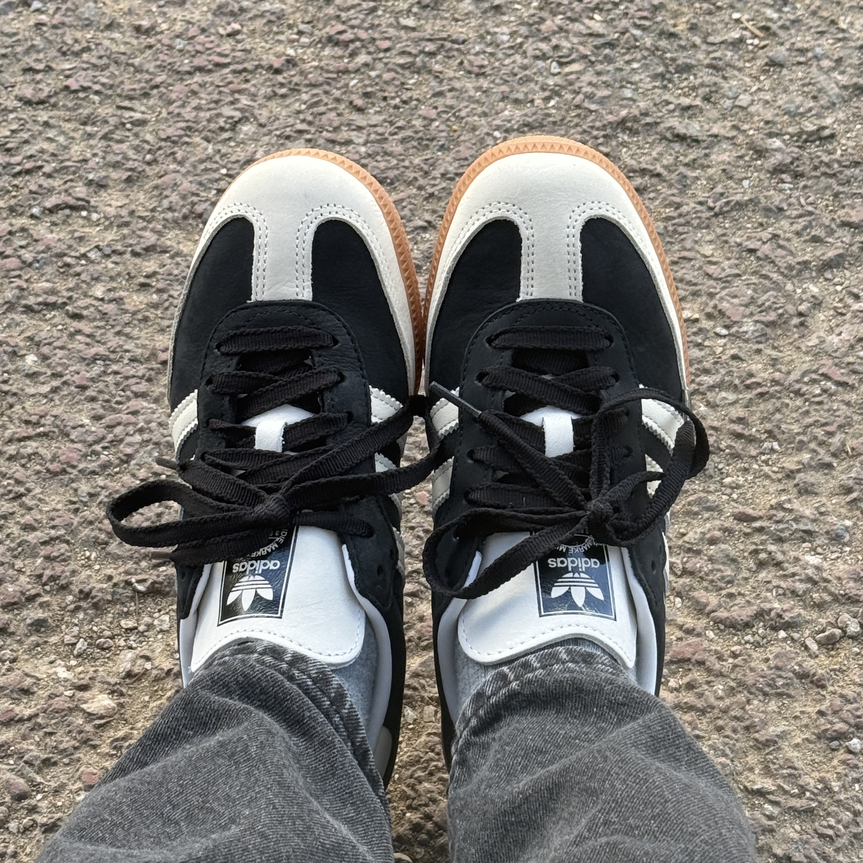 (W) Adidas Samba OG Core Black Wonder White 착용 스타일 - 2