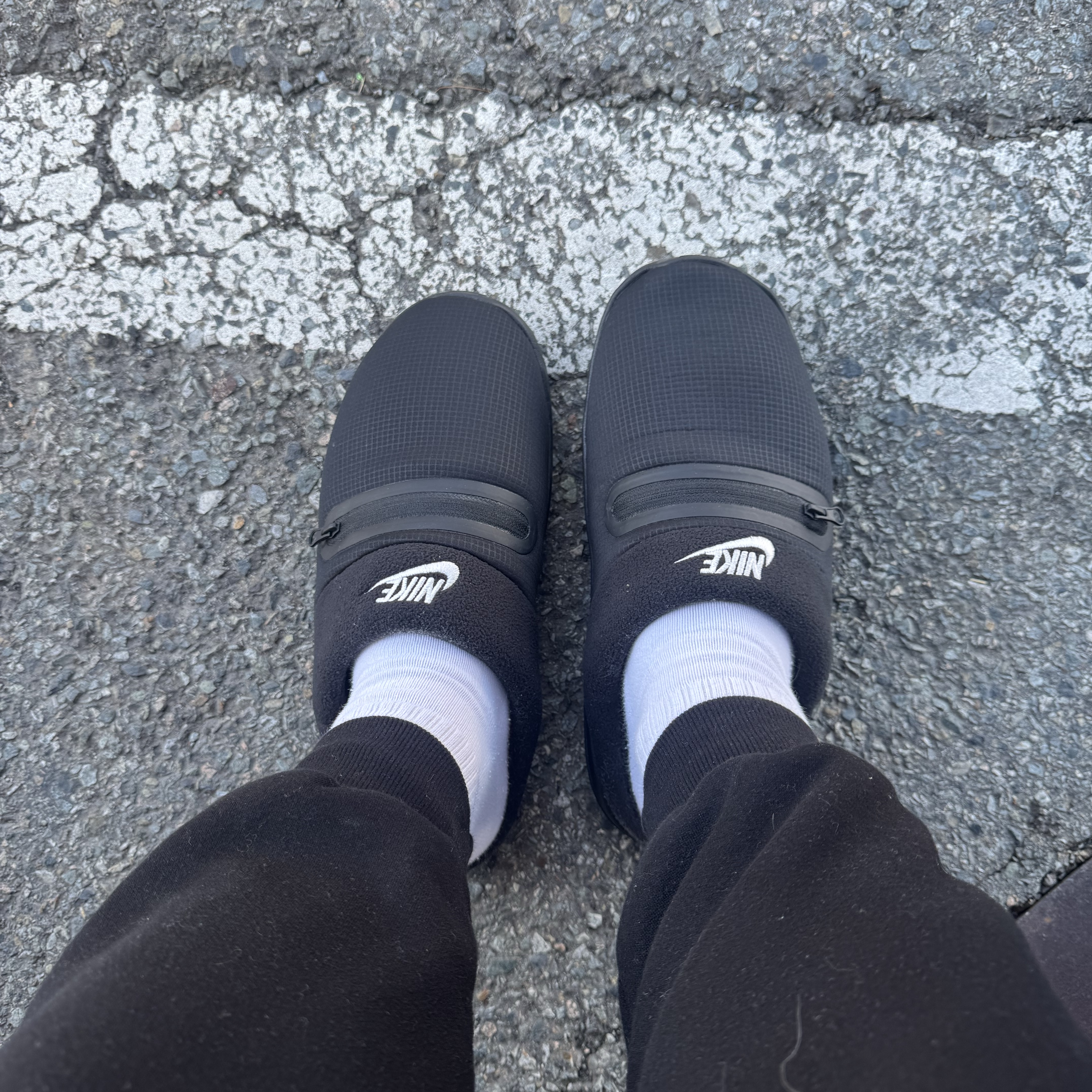 Nike Burrow Black Phantom 착용 스타일