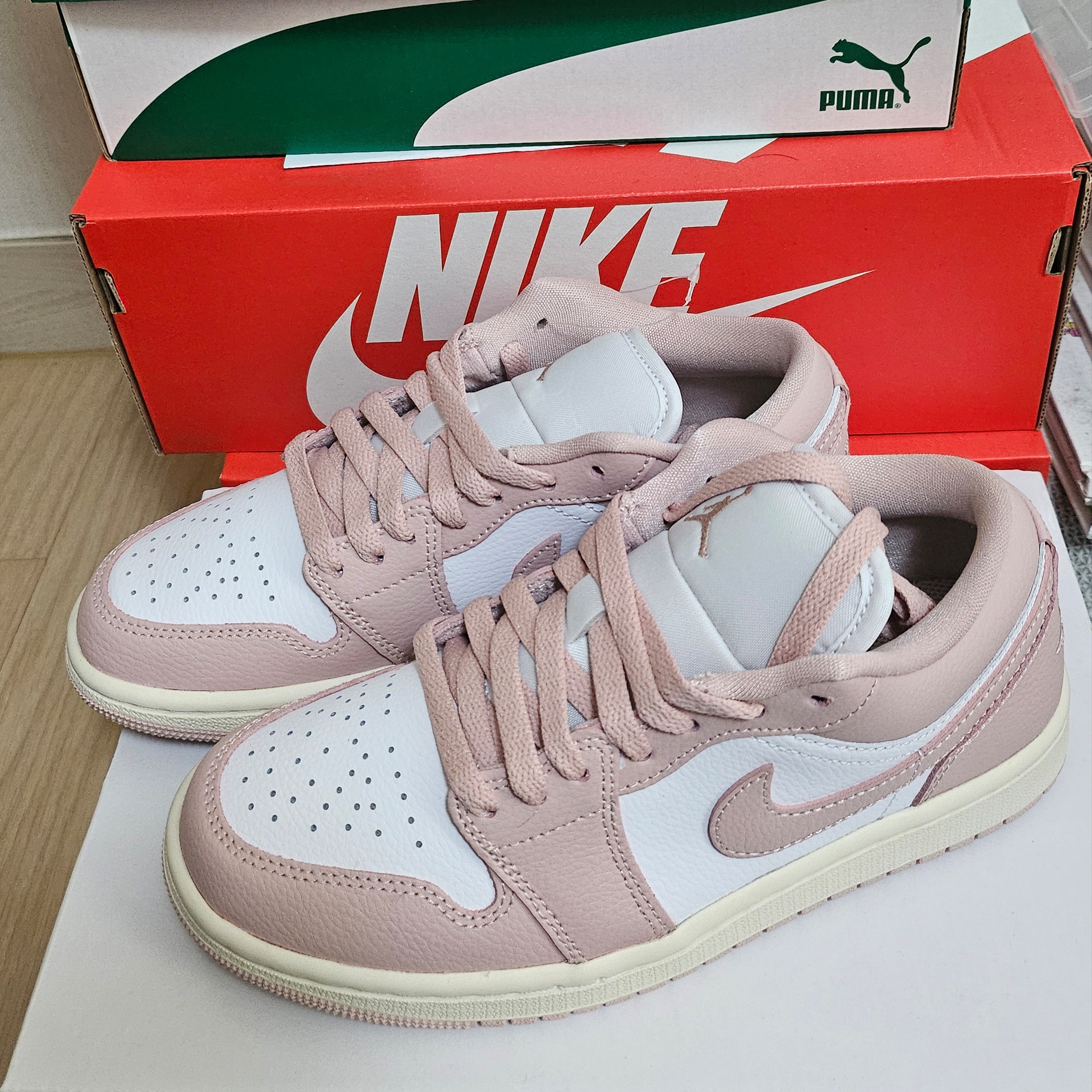 (W) Jordan 1 Low White Pink Oxford 착용 스타일