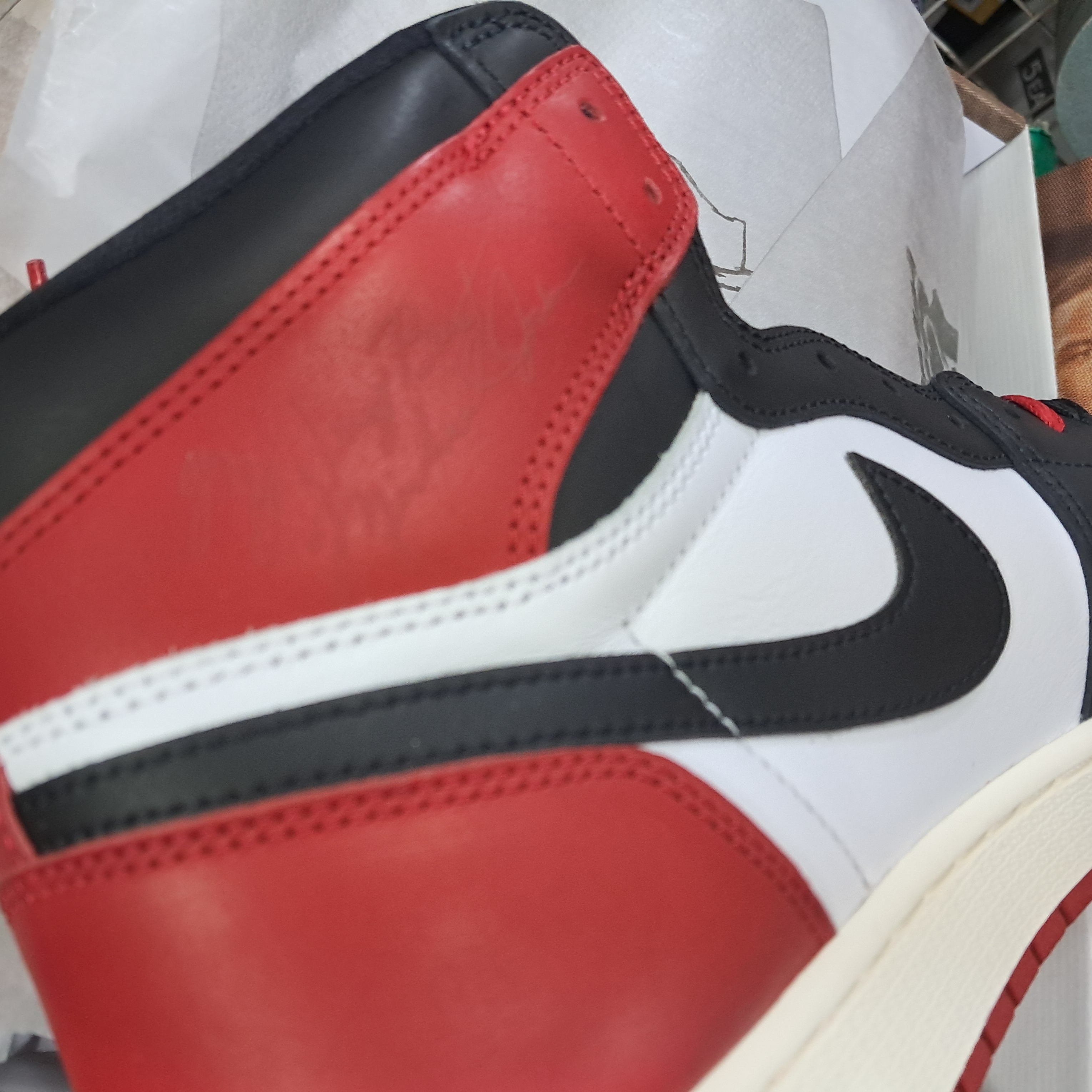 Jordan 1 Retro High OG Black Toe 착용 스타일 - 2