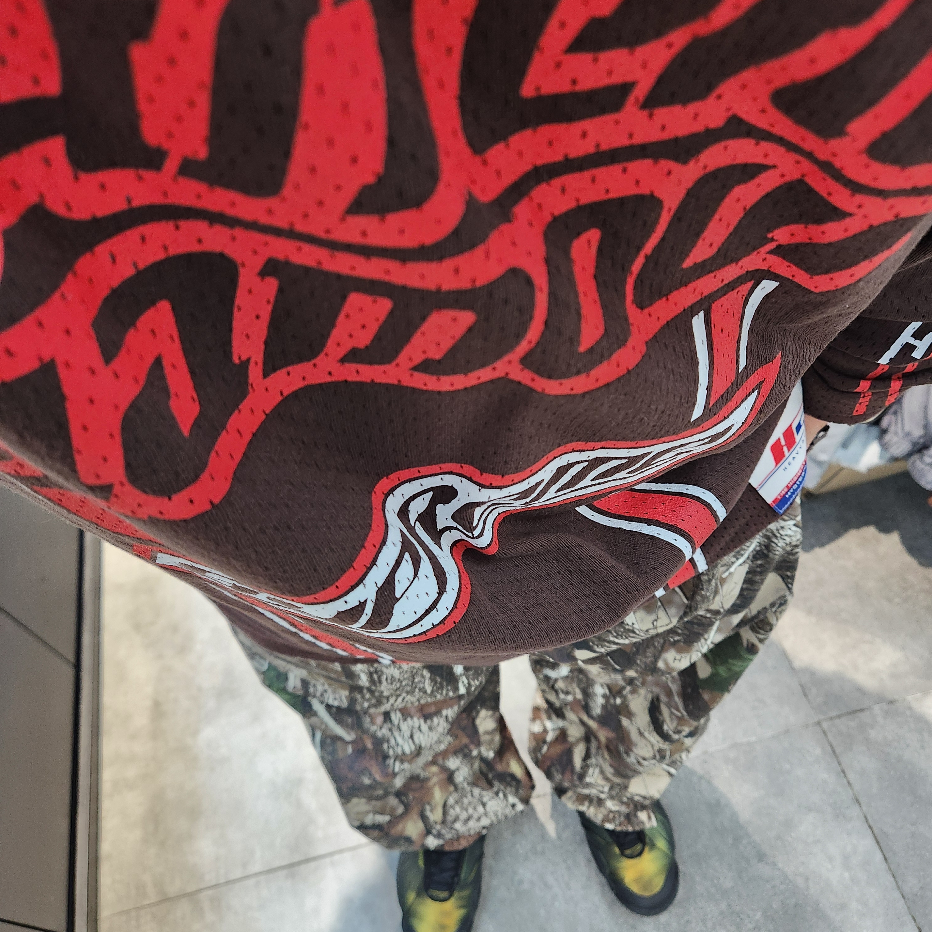 Supreme x Hysteric Glamour Mesh L/S Top Brown - 24FW, Supreme Warm Up Pant TrueTimber HTC Fall Camo - 24FW 착용 스타일 - 1