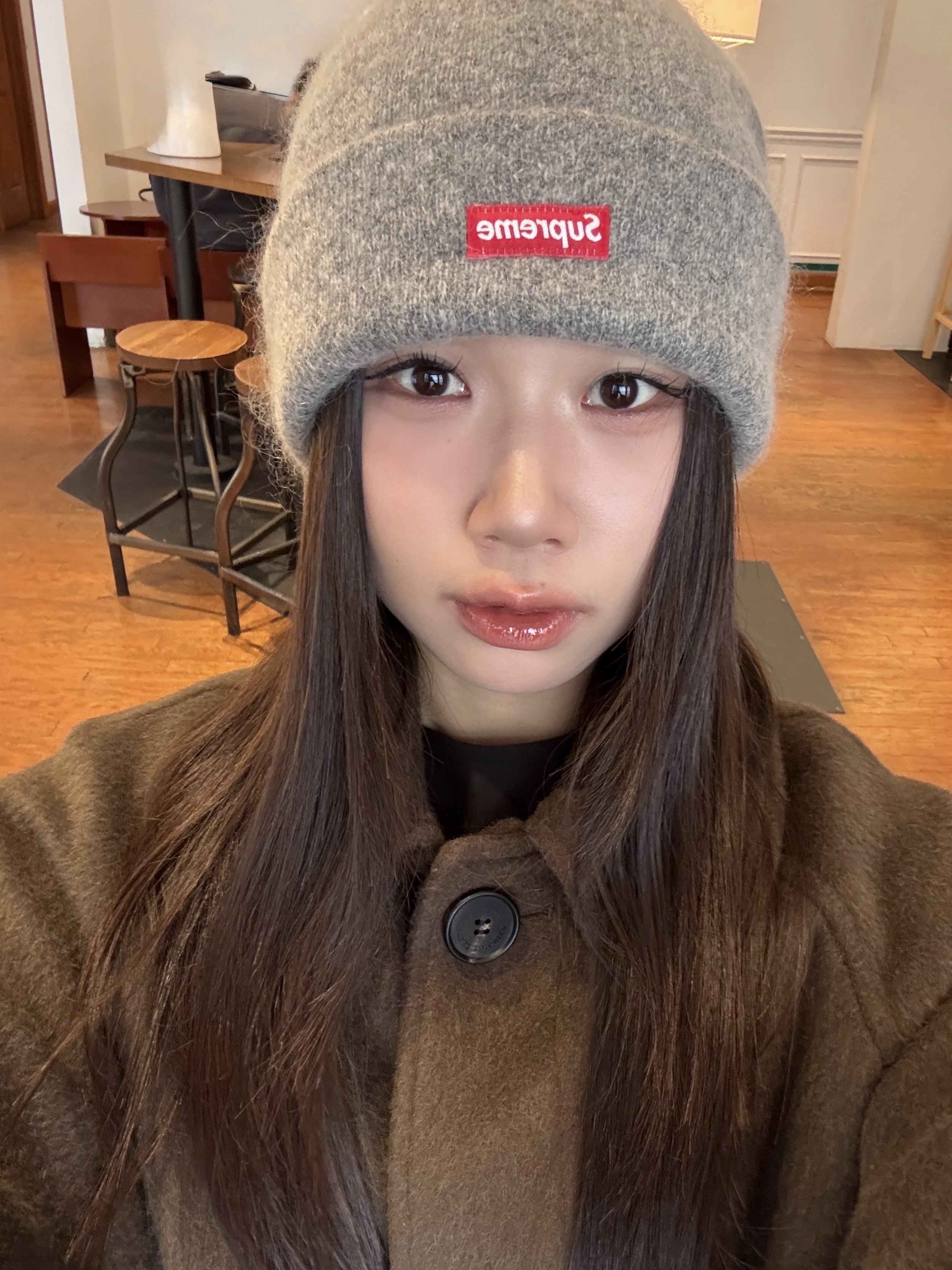 Supreme Mohair Beanie Heather Grey - 24FW 착용 스타일 - 2