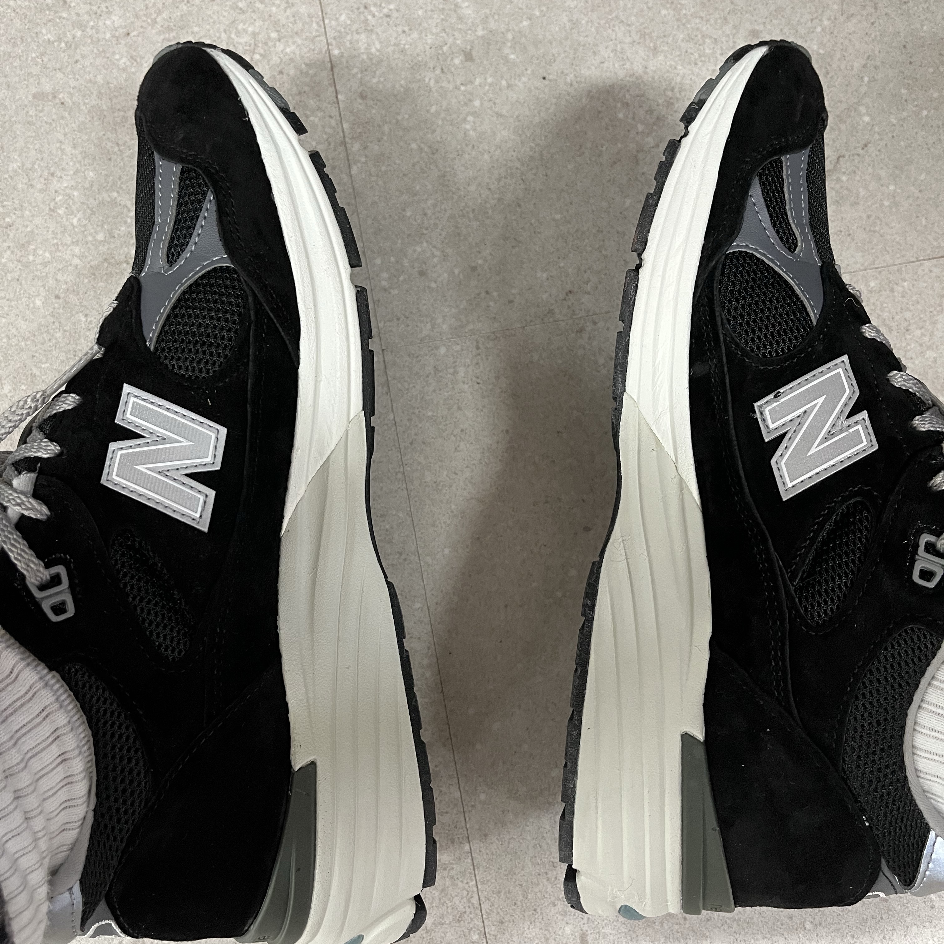 New Balance 991v2 Made in UK Black 착용 스타일