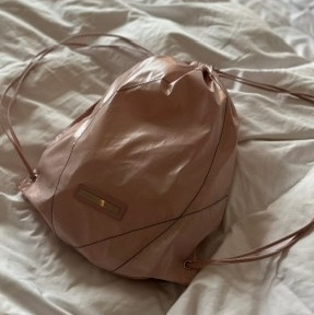 Matin Kim String Coating Backpack Pink 착용 스타일