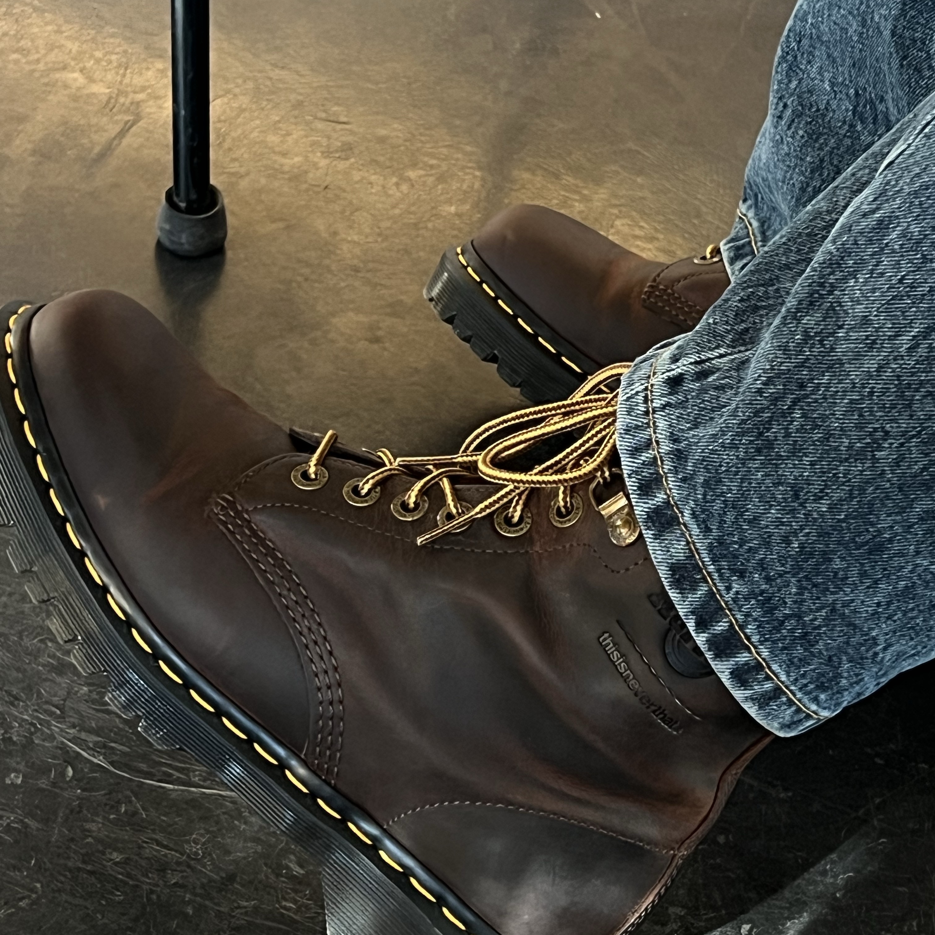 Dr. Martens x Thisisneverthat 1460 Waxed Full Grain Brown 착용 스타일