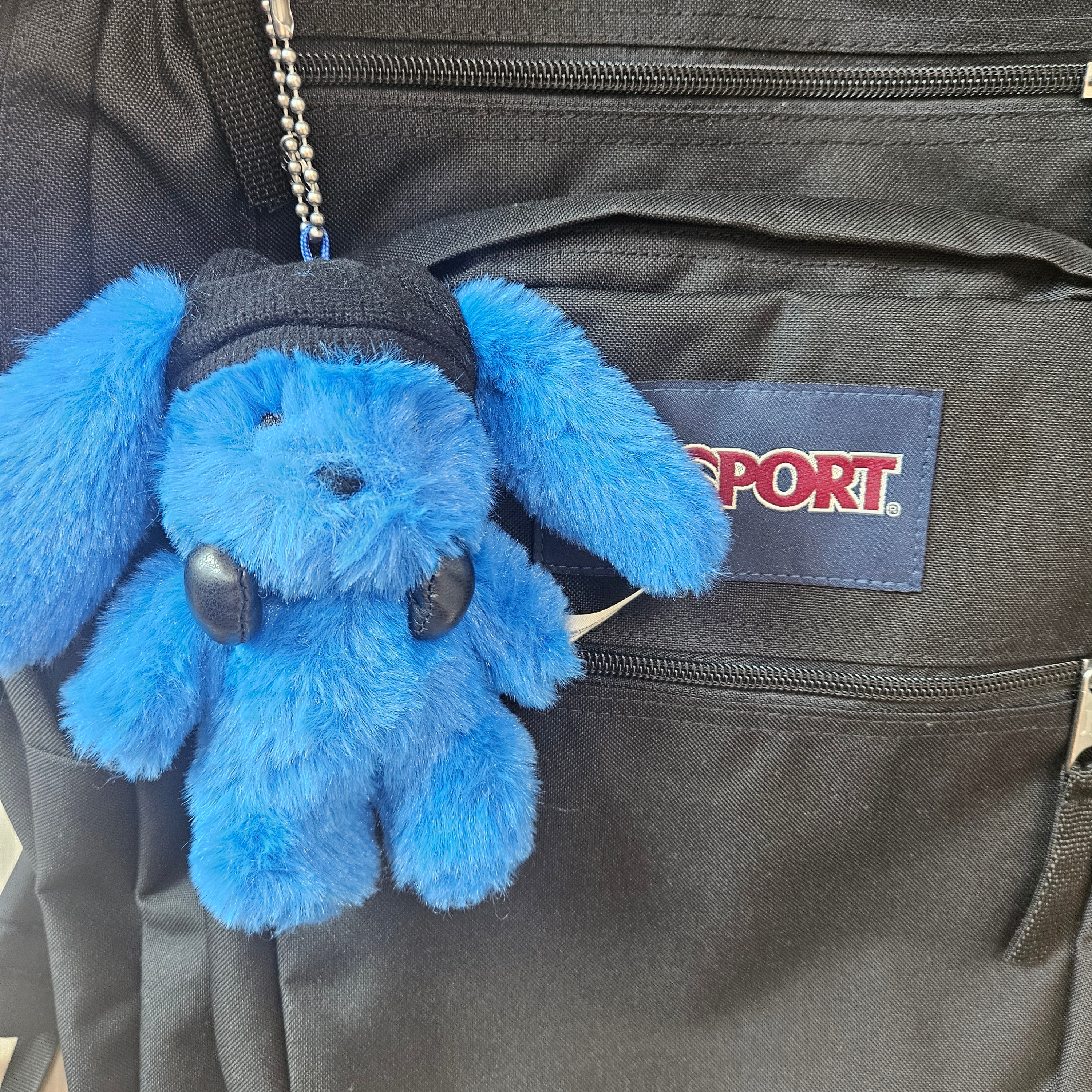 NewJeans x Coller Furry Bunny Plush Keyring Tide Blue, Jansport Big Student Backpack Black 착용 스타일