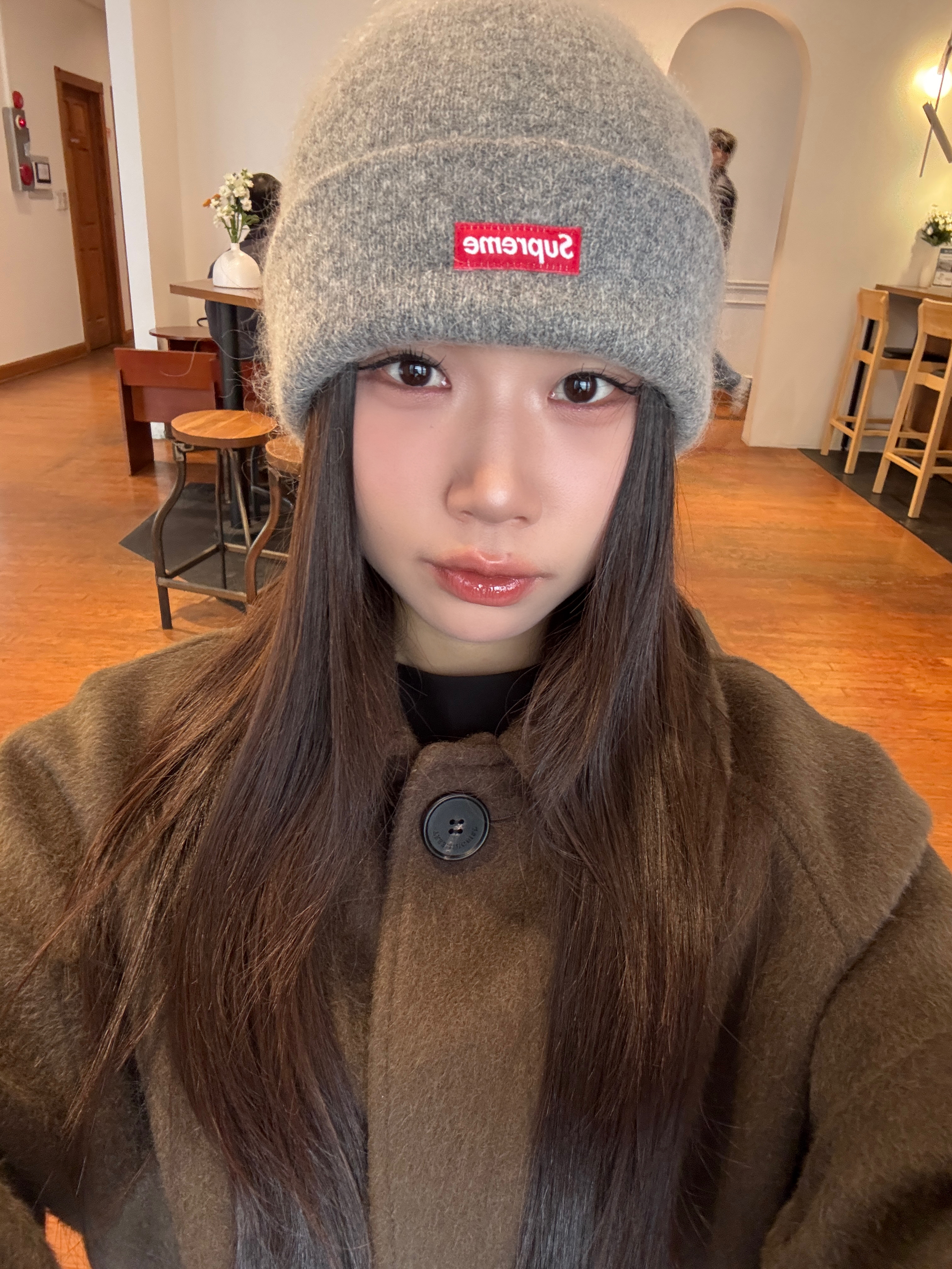 Supreme Mohair Beanie Heather Grey - 24FW 착용 스타일 - 1