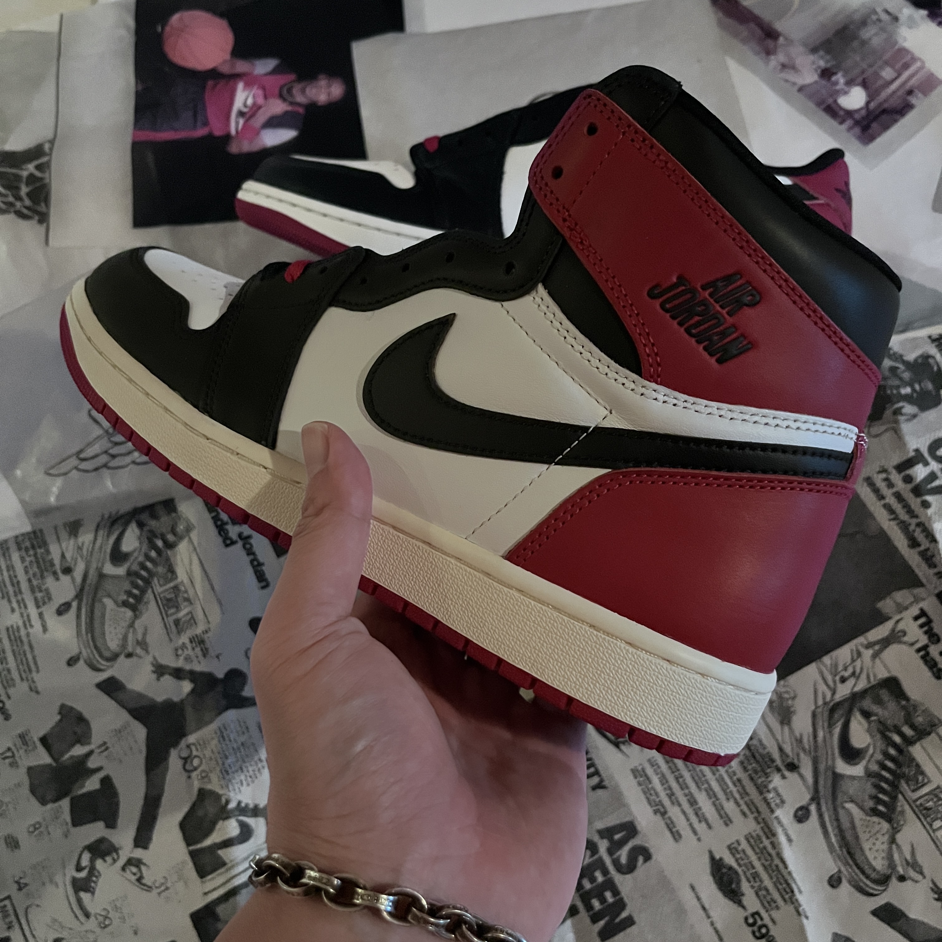 Jordan 1 Retro Low OG Black Toe, Jordan 1 Retro High OG Black Toe 착용 스타일 - 5