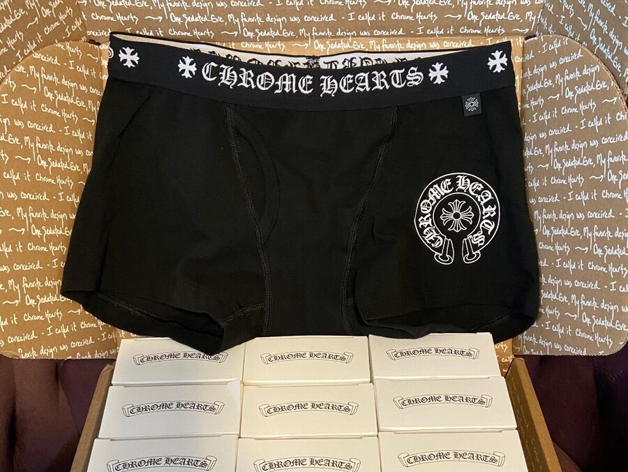 Chrome Hearts Boxer Brief Black, Chrome Hearts Boxer Brief Camo 착용 스타일 - 3