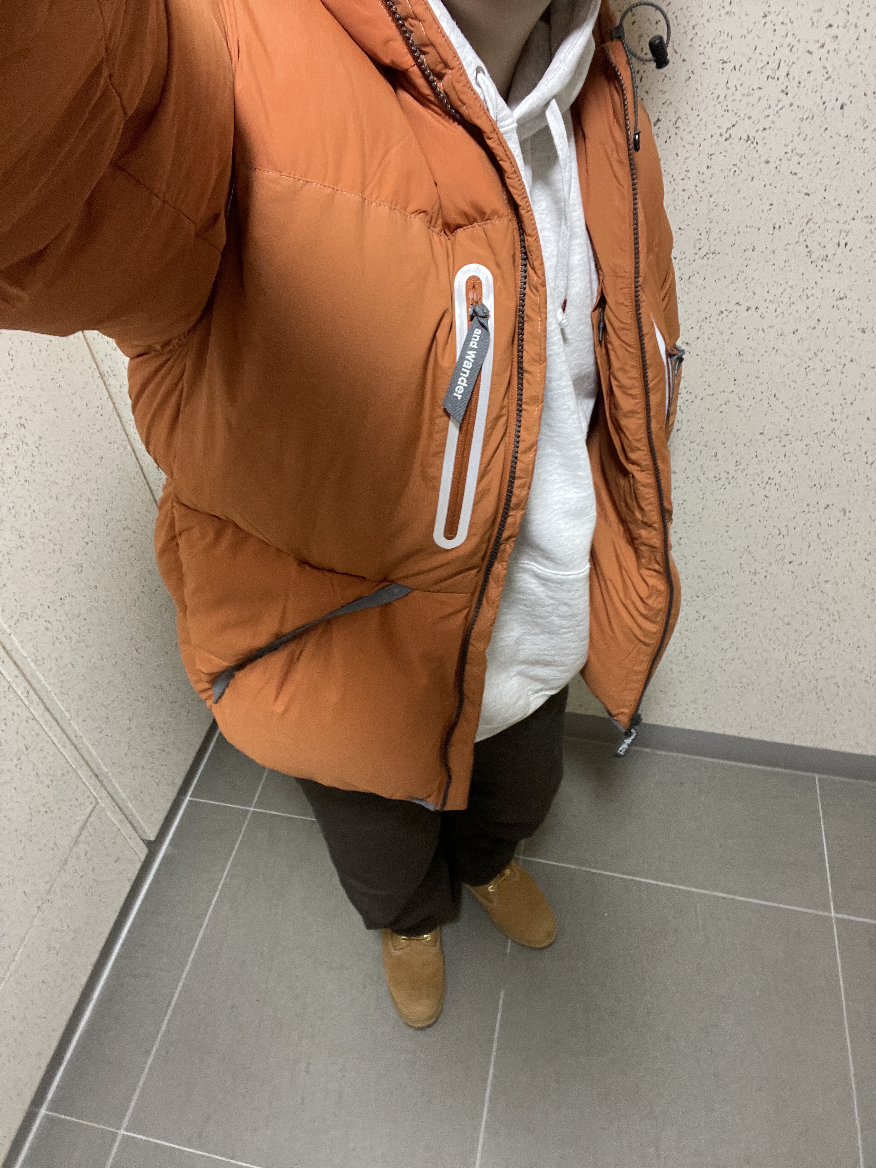 Timberland Premium 6 inch Waterproof Boot Wheat Nubuck - Wide, And Wander x Gramicci Down Jacket Orange 착용 스타일 - 2