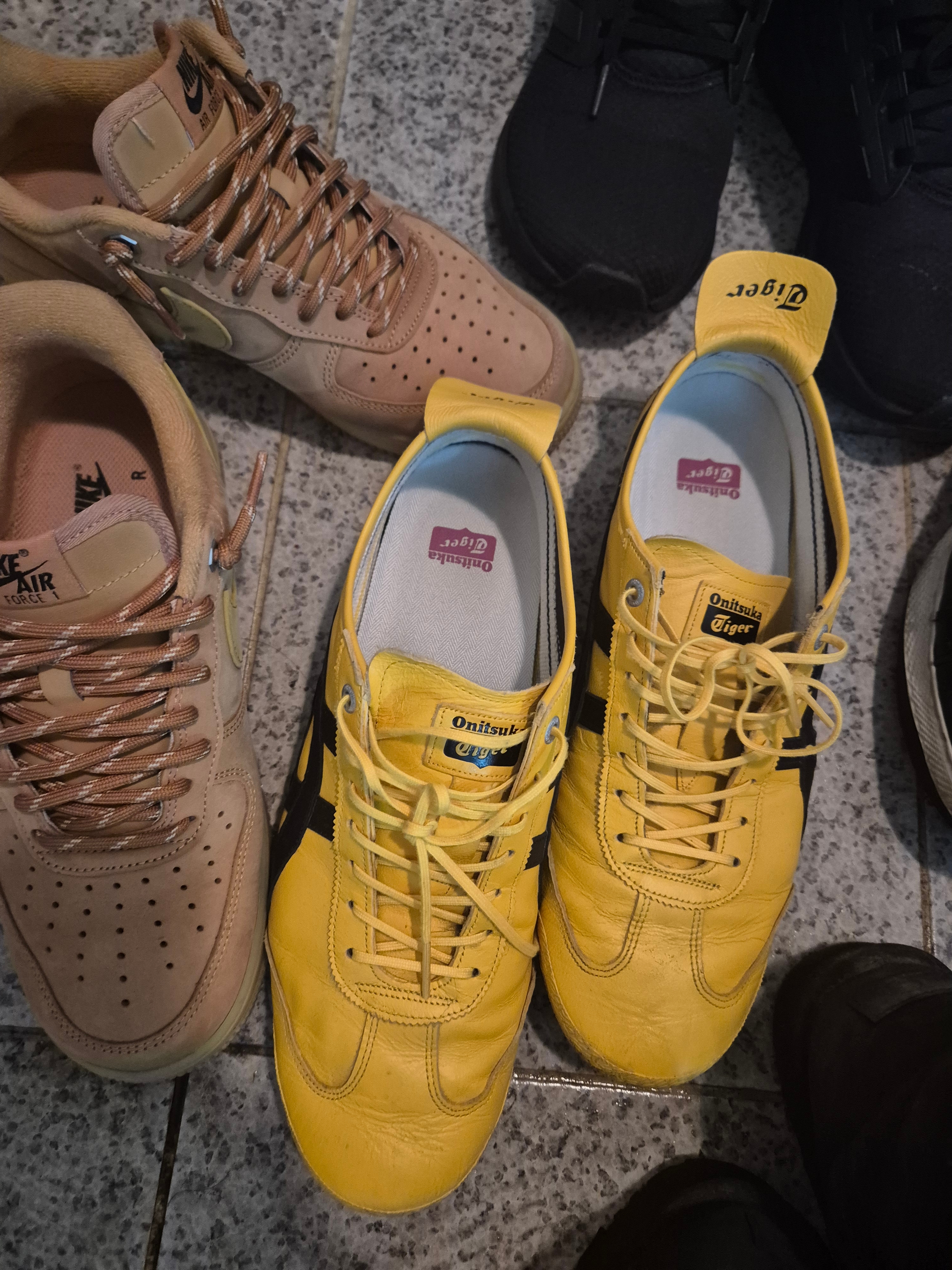Nike Air Force 1 '07 WB Flax, Onitsuka Tiger Mexico 66 Yellow Black 착용 스타일