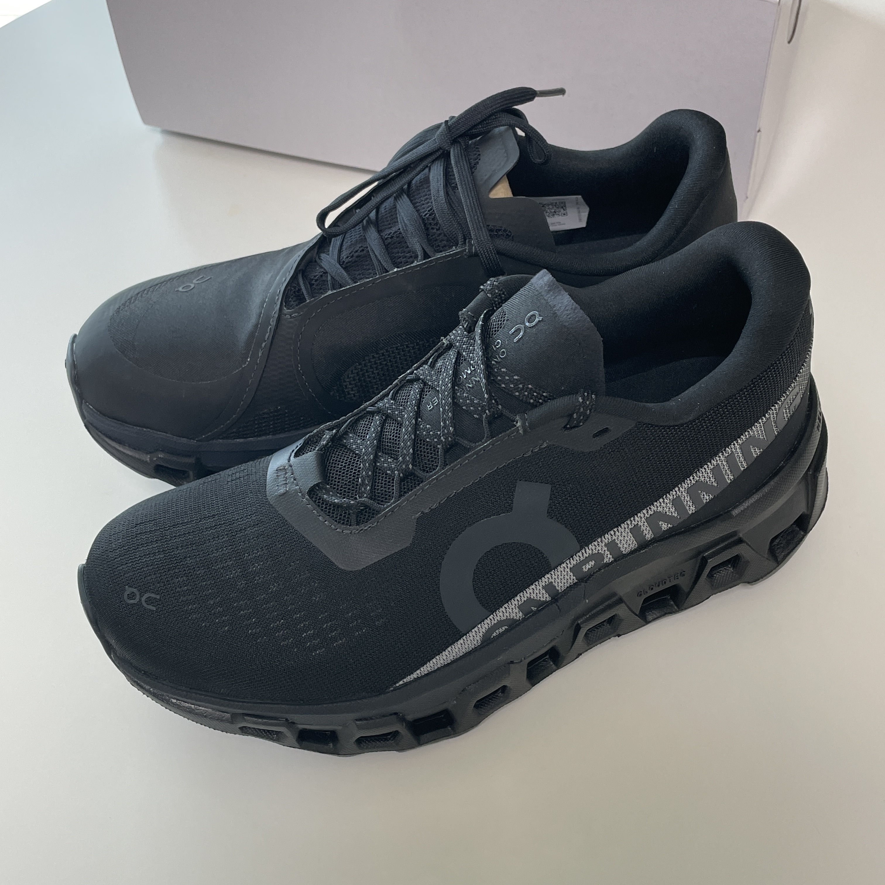 (W) On Running x Post Archive Faction (Paf) Cloudmonster 2 Black Magnet, (W) On Running Cloudmonster 2 Black Eclipse 착용 스타일 - 4