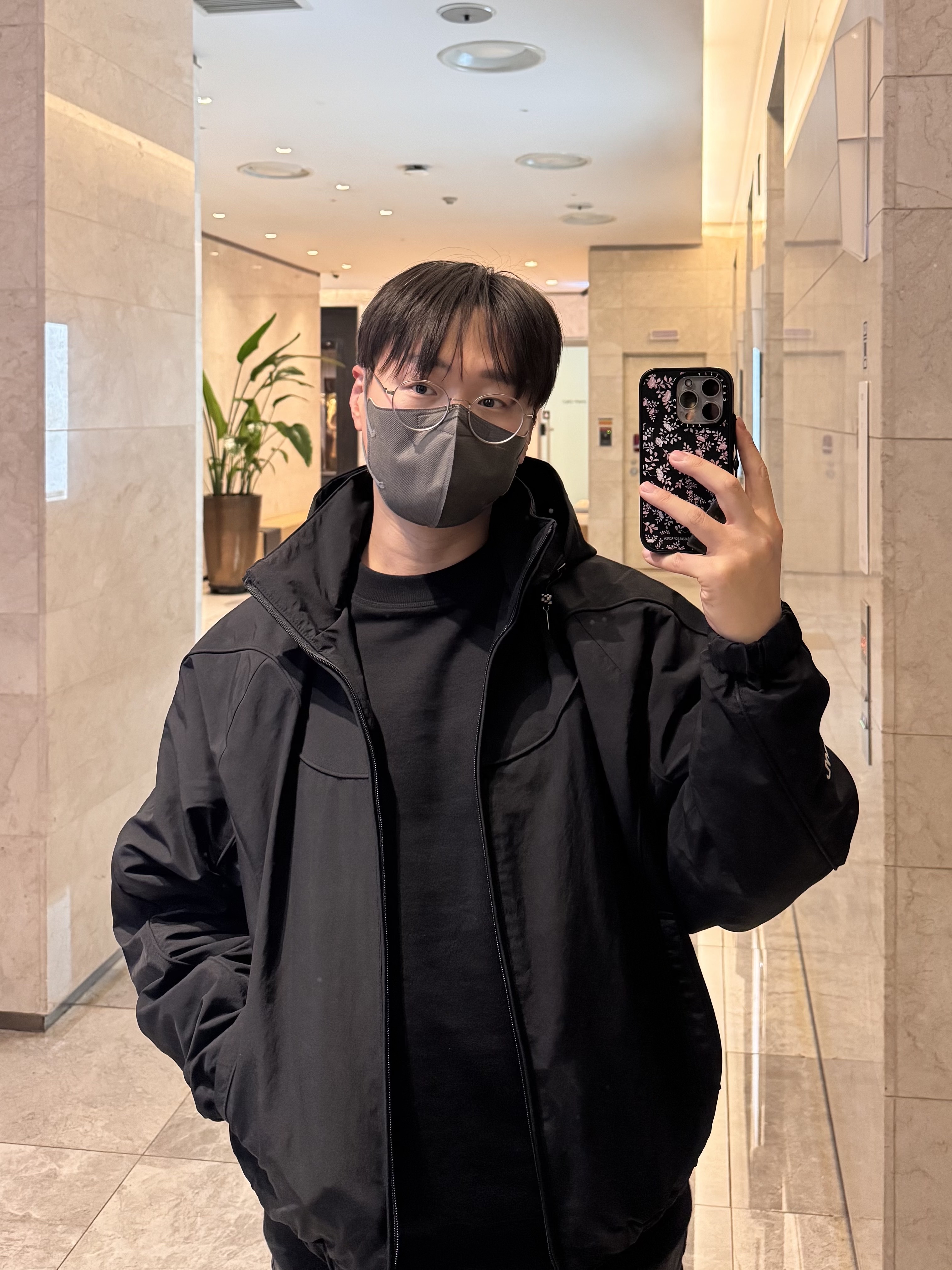 Wooyoungmi 3D Coral Back Logo Sweatshirt Black - 25SS, Wooyoungmi New Straight Denim Pants Grey - 25SS 착용 스타일 - 4