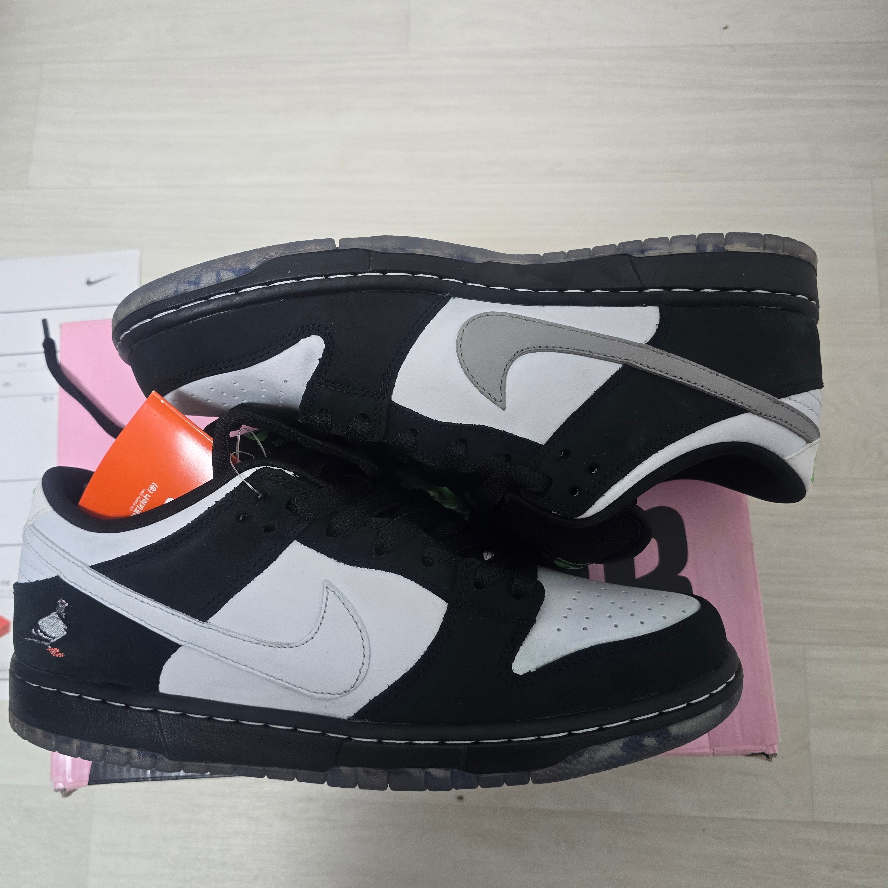 Nike x Staple SB Dunk Low Panda Pigeon 착용 스타일 - 2