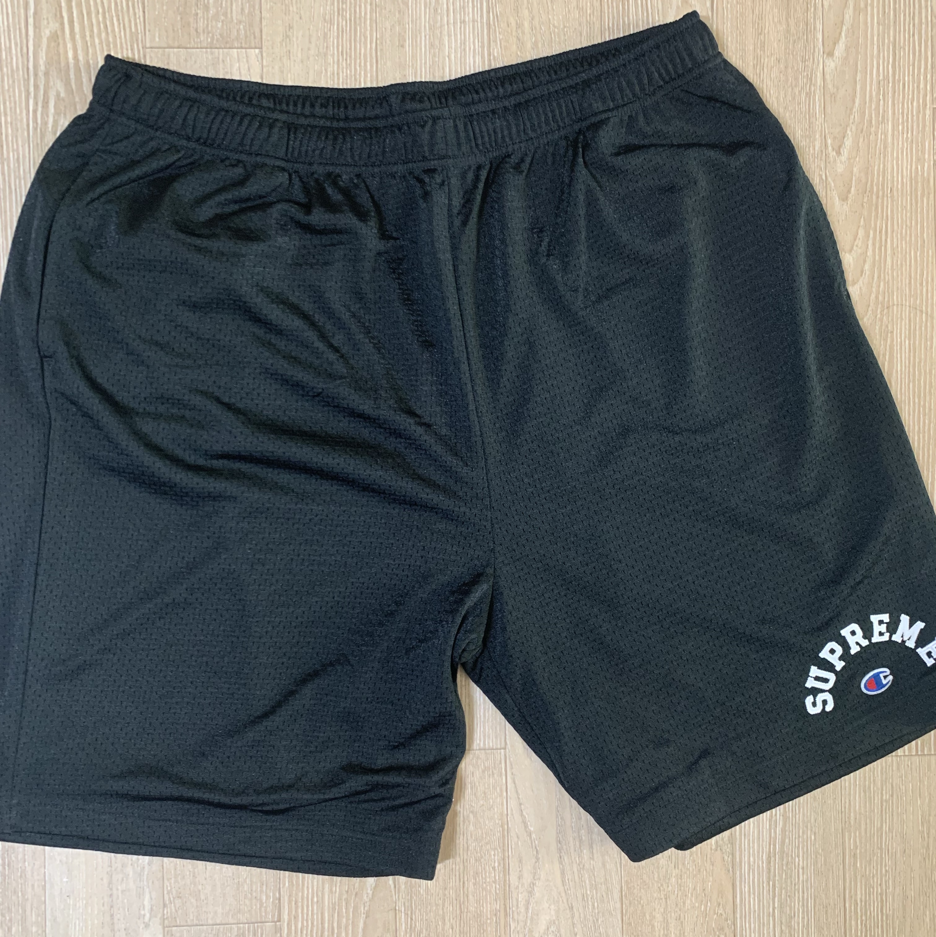 Supreme x Champion Mesh Short Black - 24SS 착용 스타일