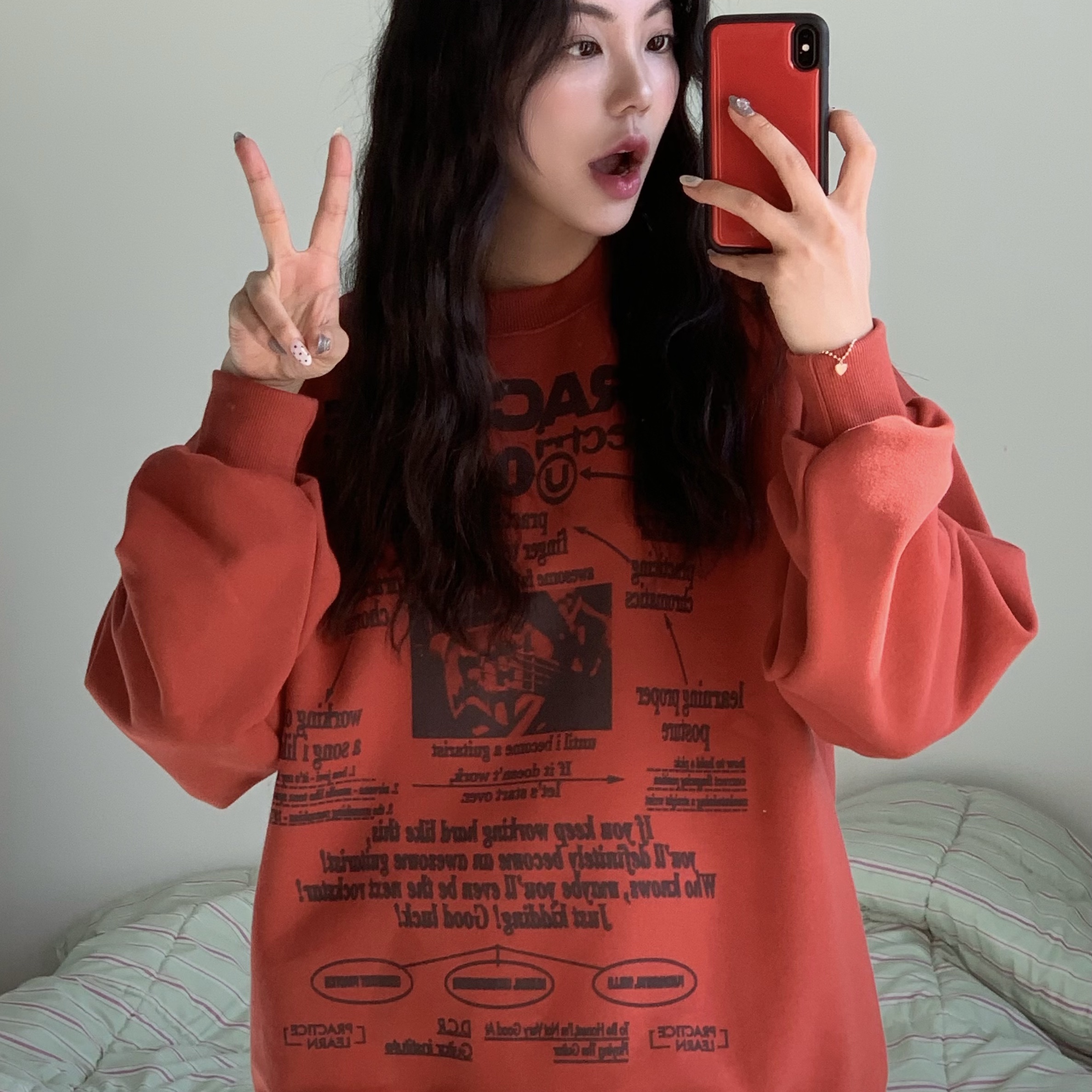 DEFYCLUBROBBERS Routine Sweatshirt Brick 착용 스타일 - 2