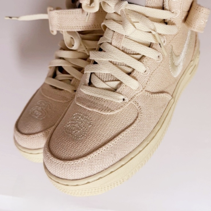 Nike x Stussy Air Force 1 '07 Mid SP Fossil, NOMANUAL 無規則 Ball Cap Black 착용 스타일 - 1