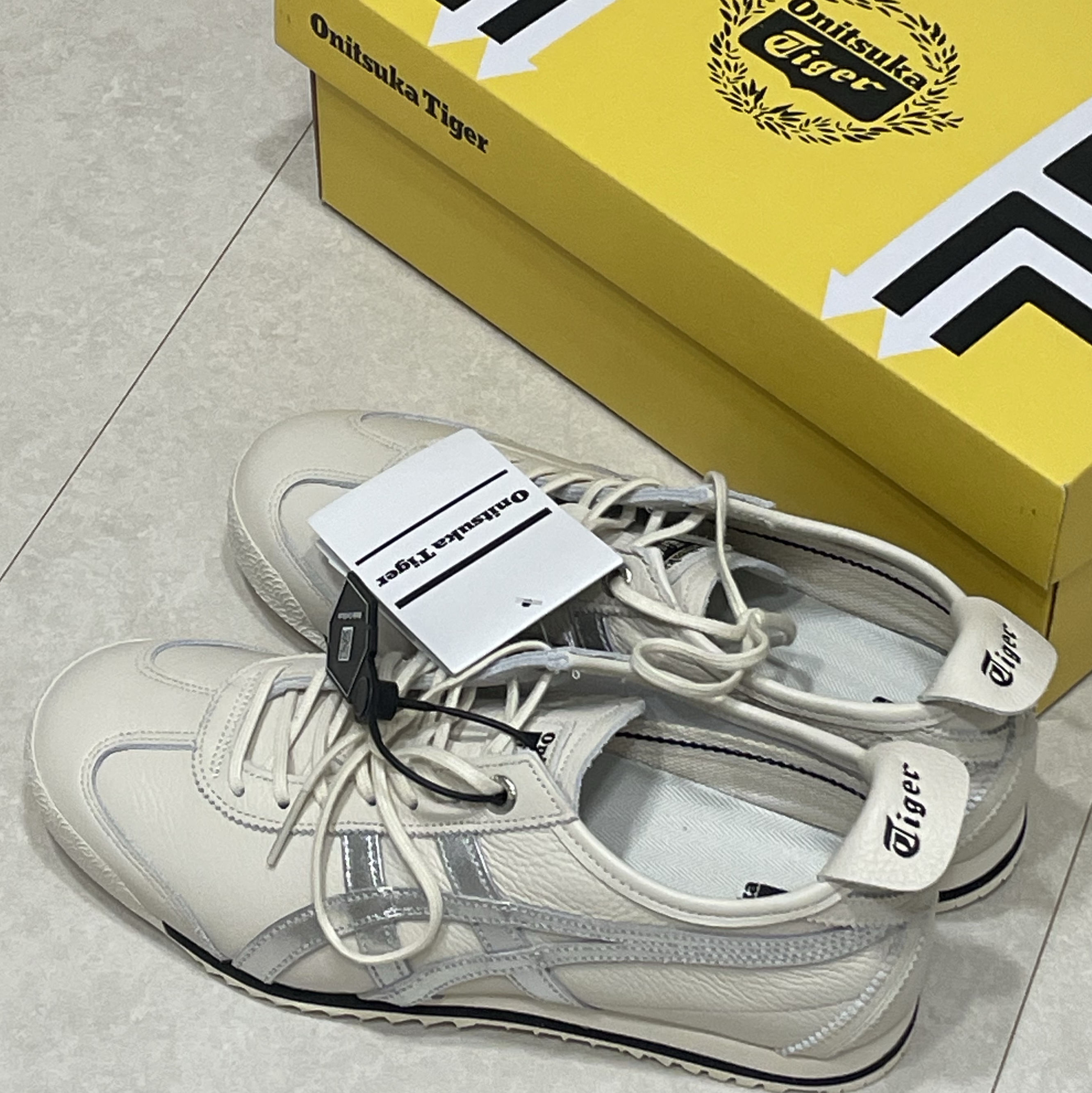 Onitsuka Tiger Mexico 66 SD Birch Silver 착용 스타일